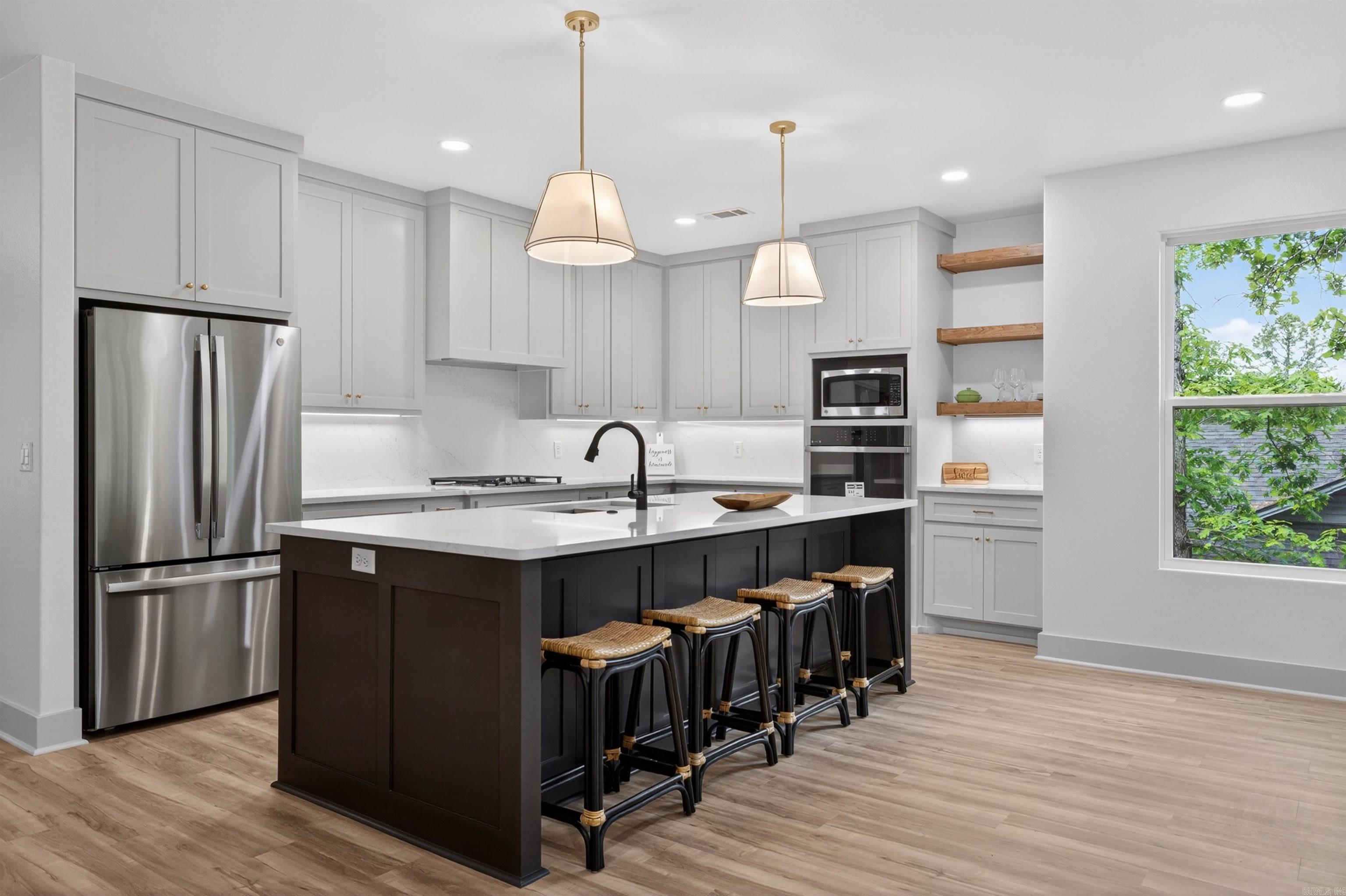 BALTANAS - Residential