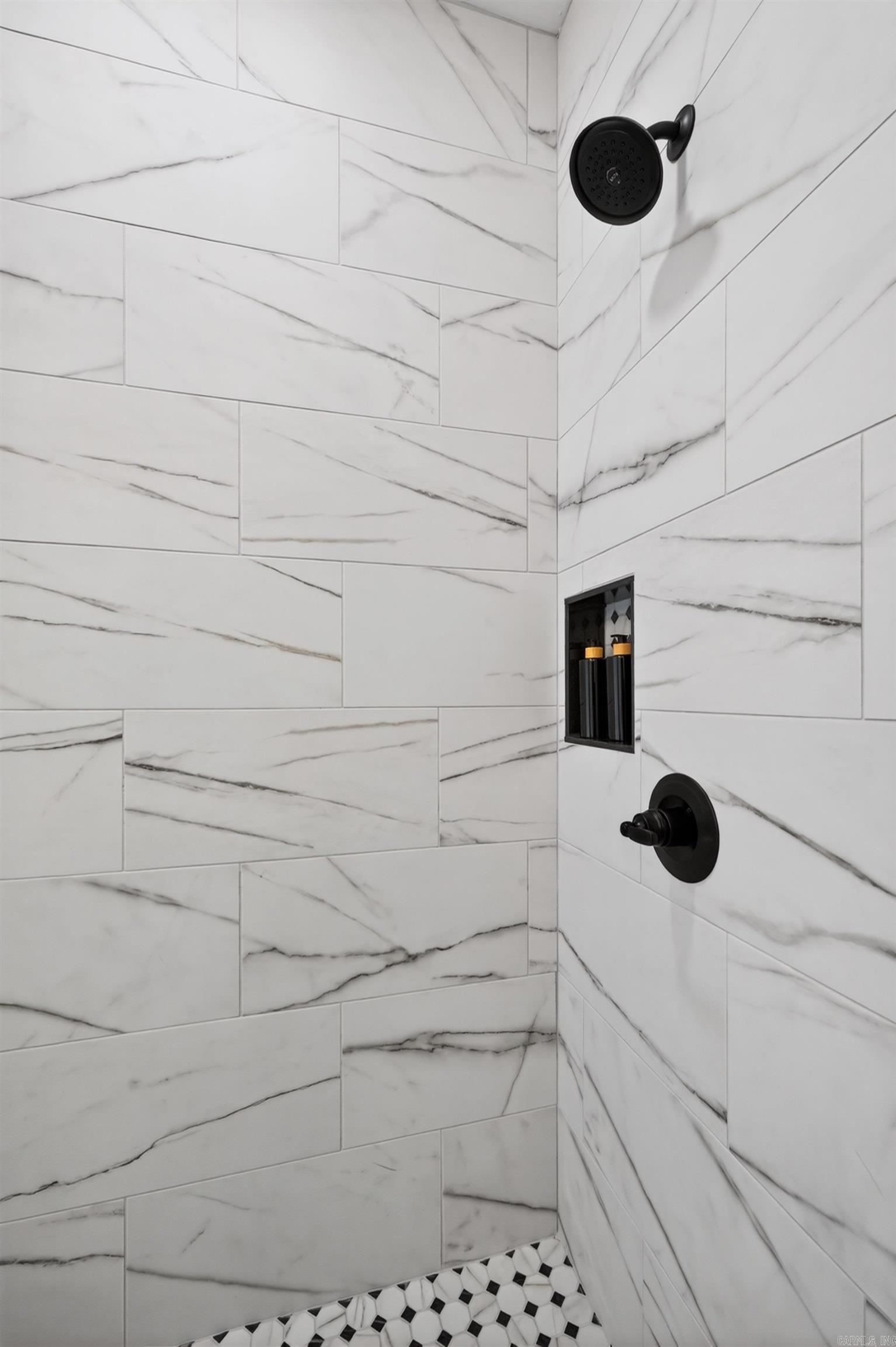 BALTANAS - Residential