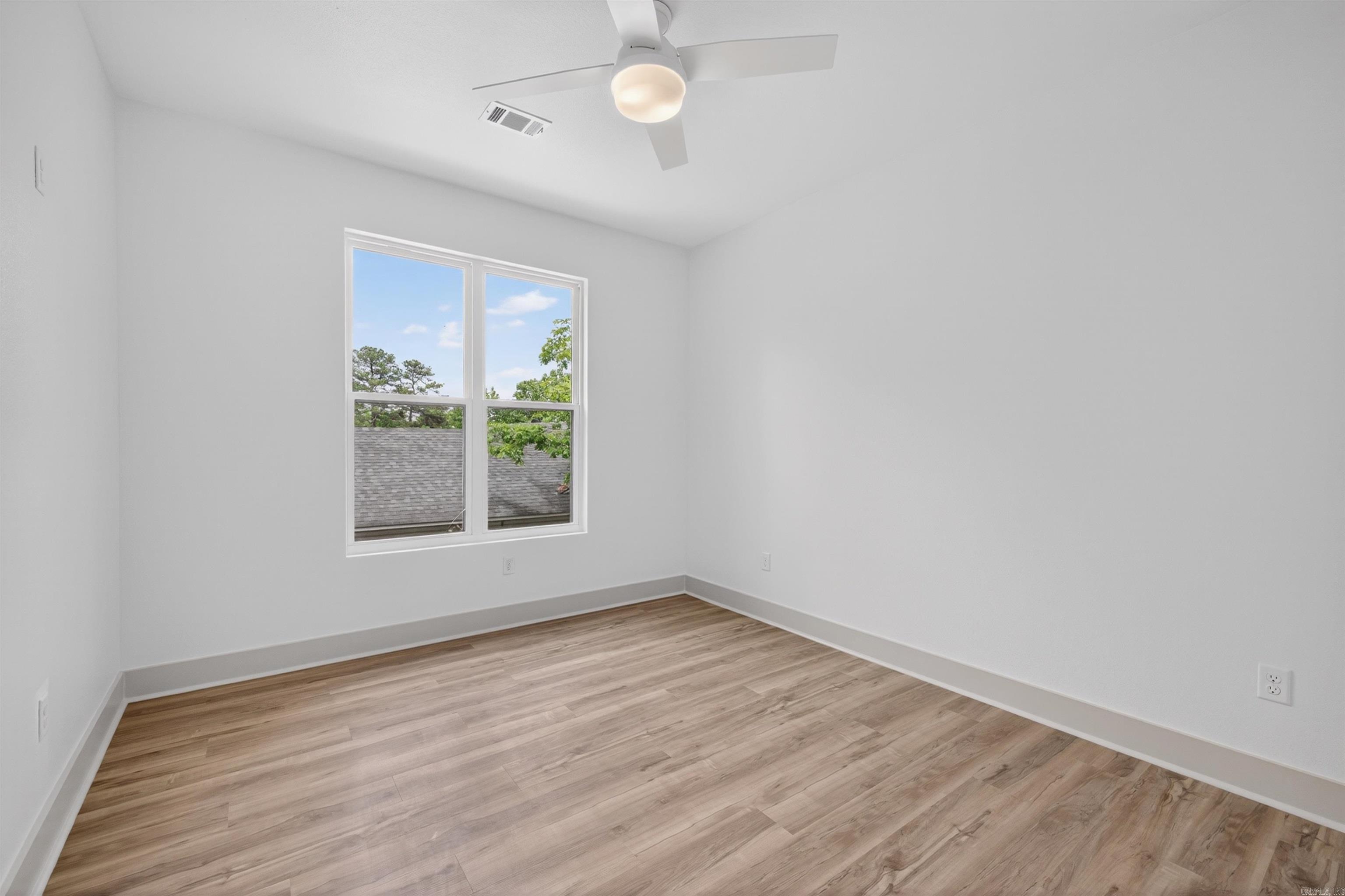 BALTANAS - Residential