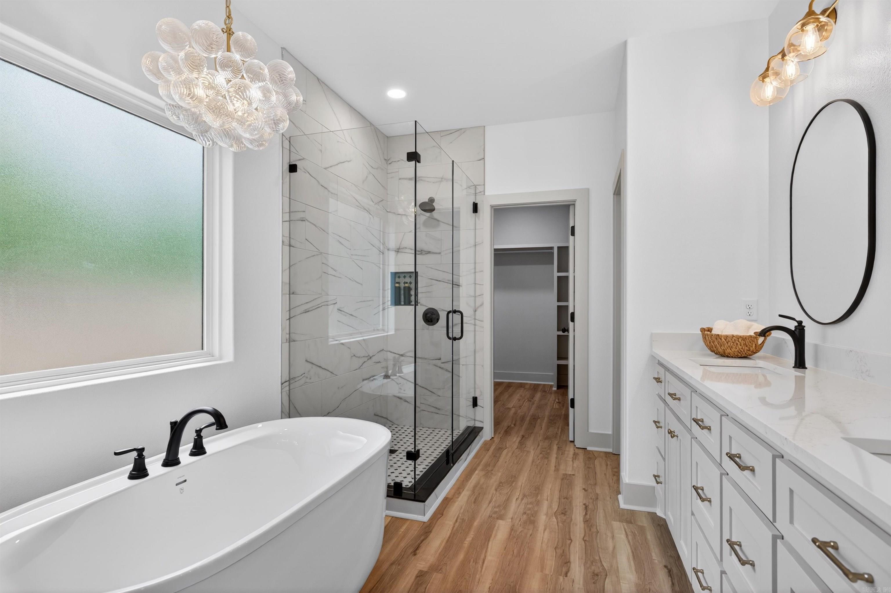 BALTANAS - Residential