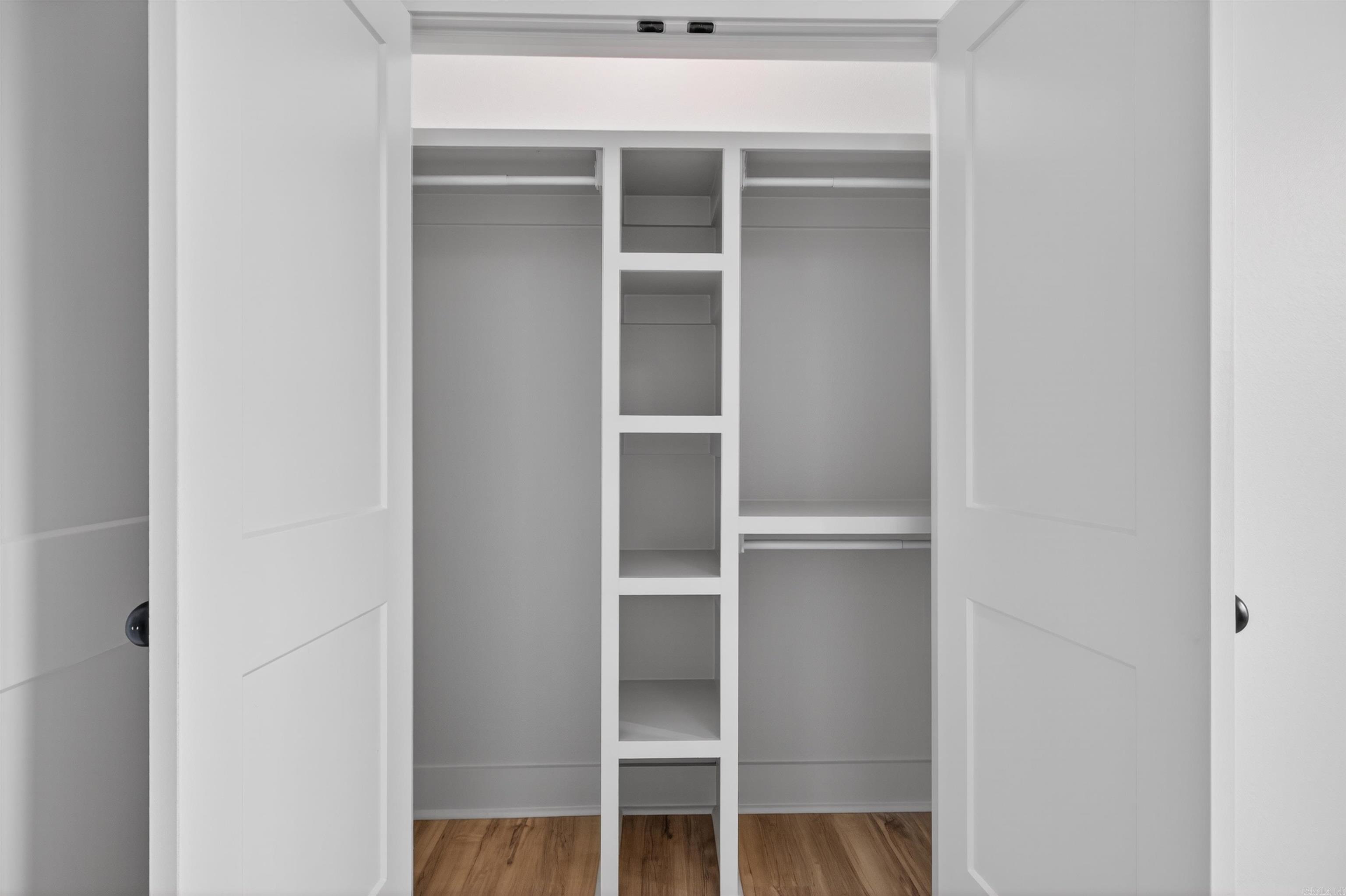 BALTANAS - Residential