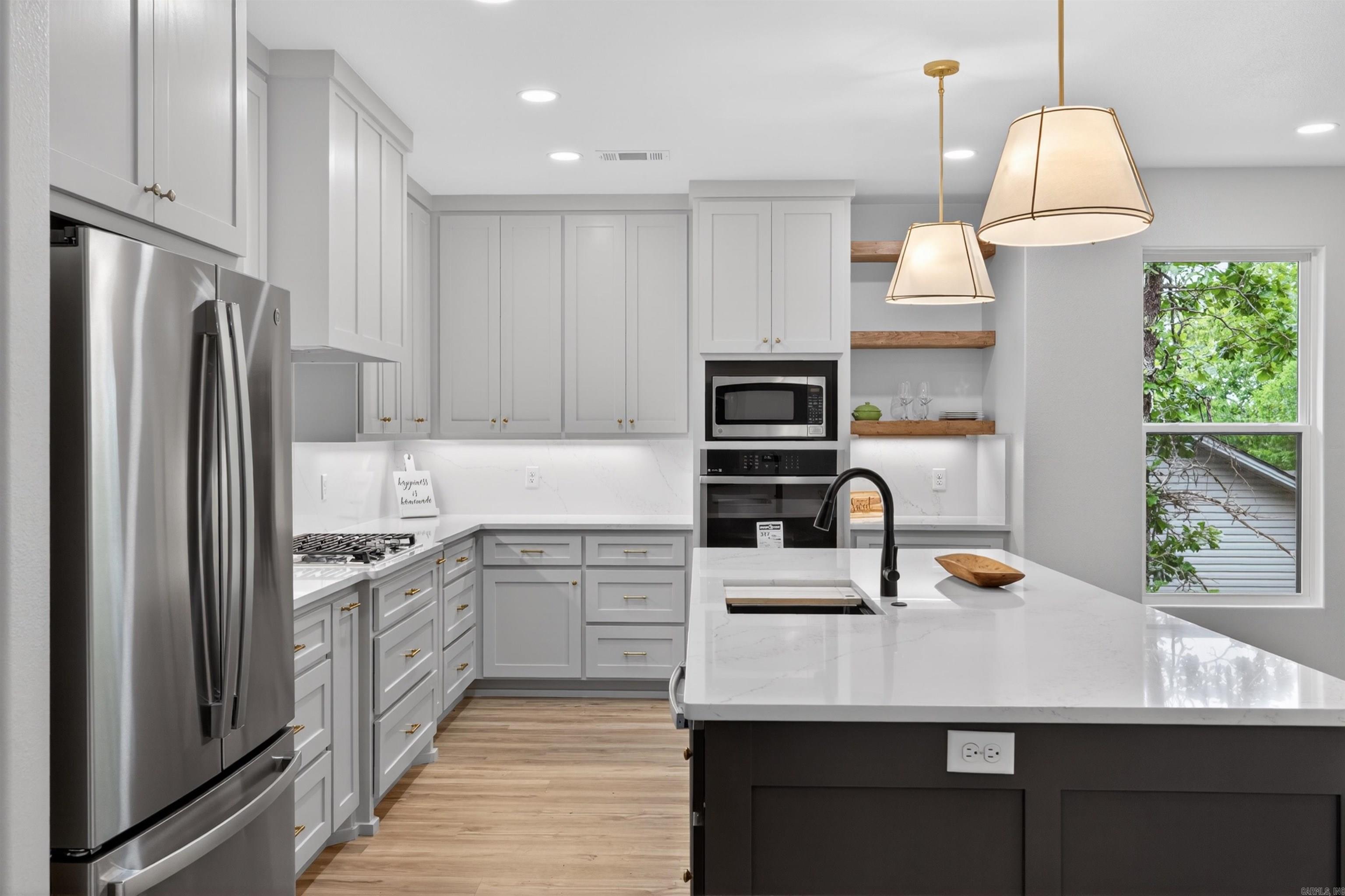 BALTANAS - Residential