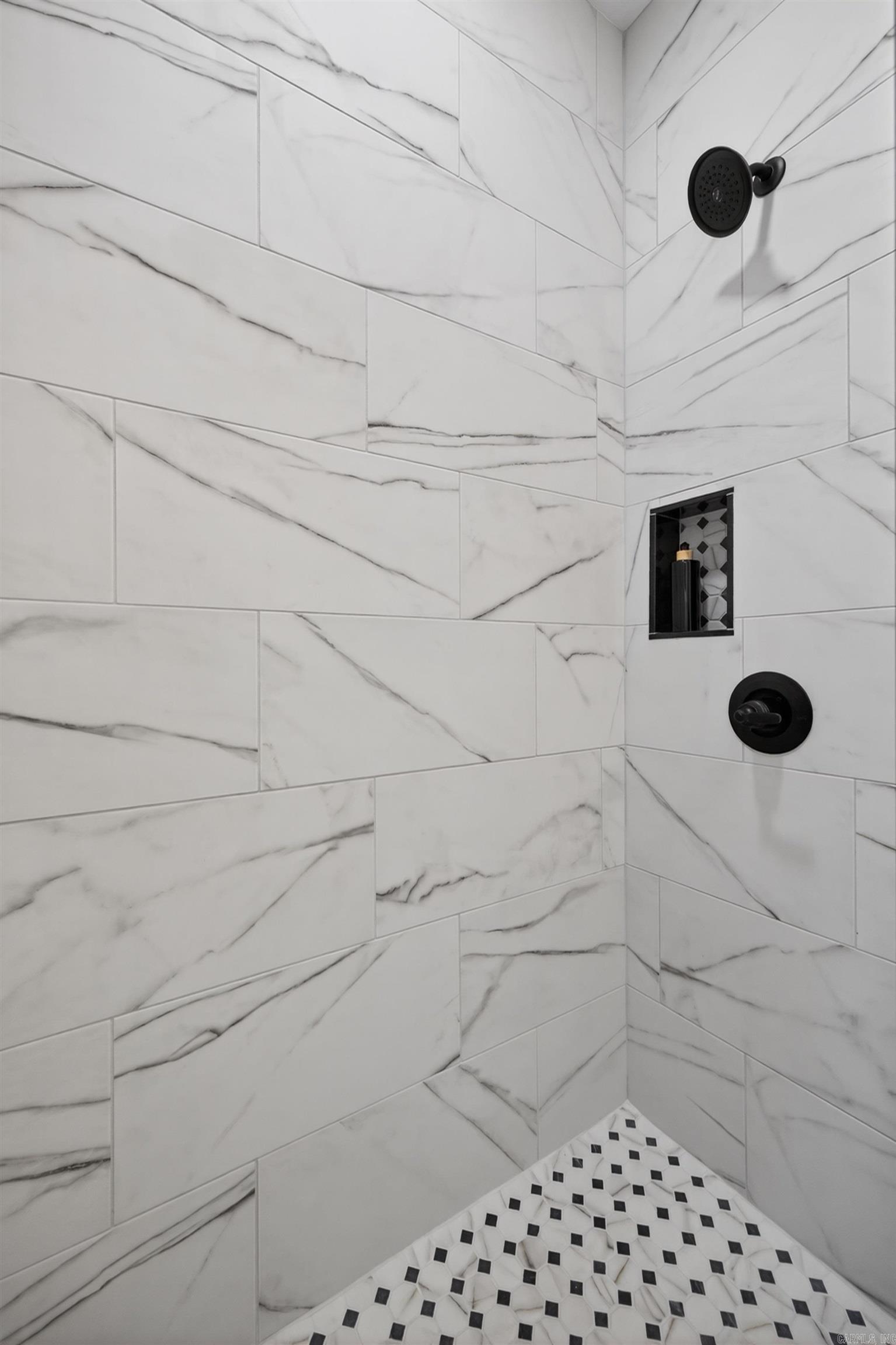 BALTANAS - Residential