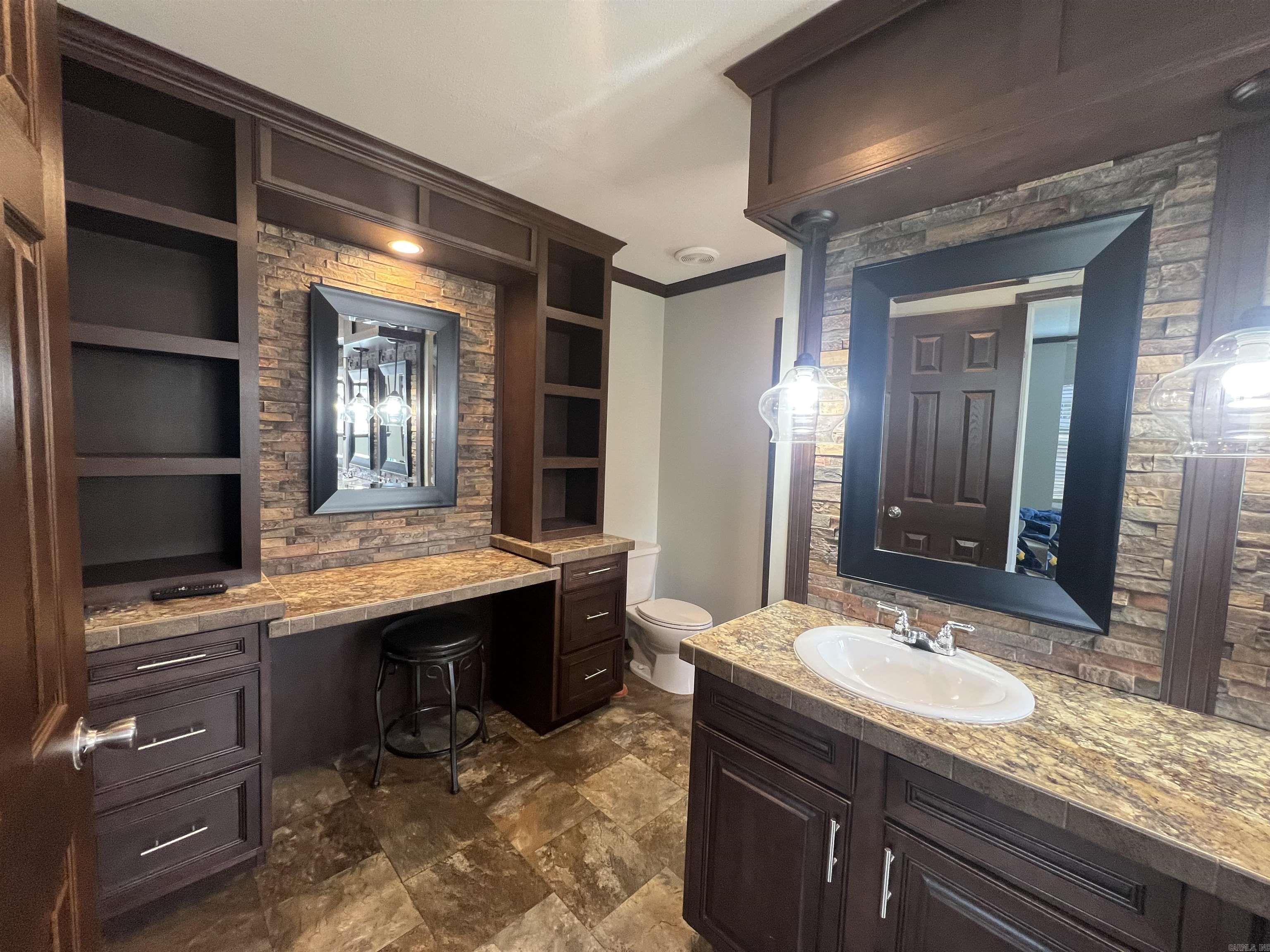 TORRO PARK - Residential