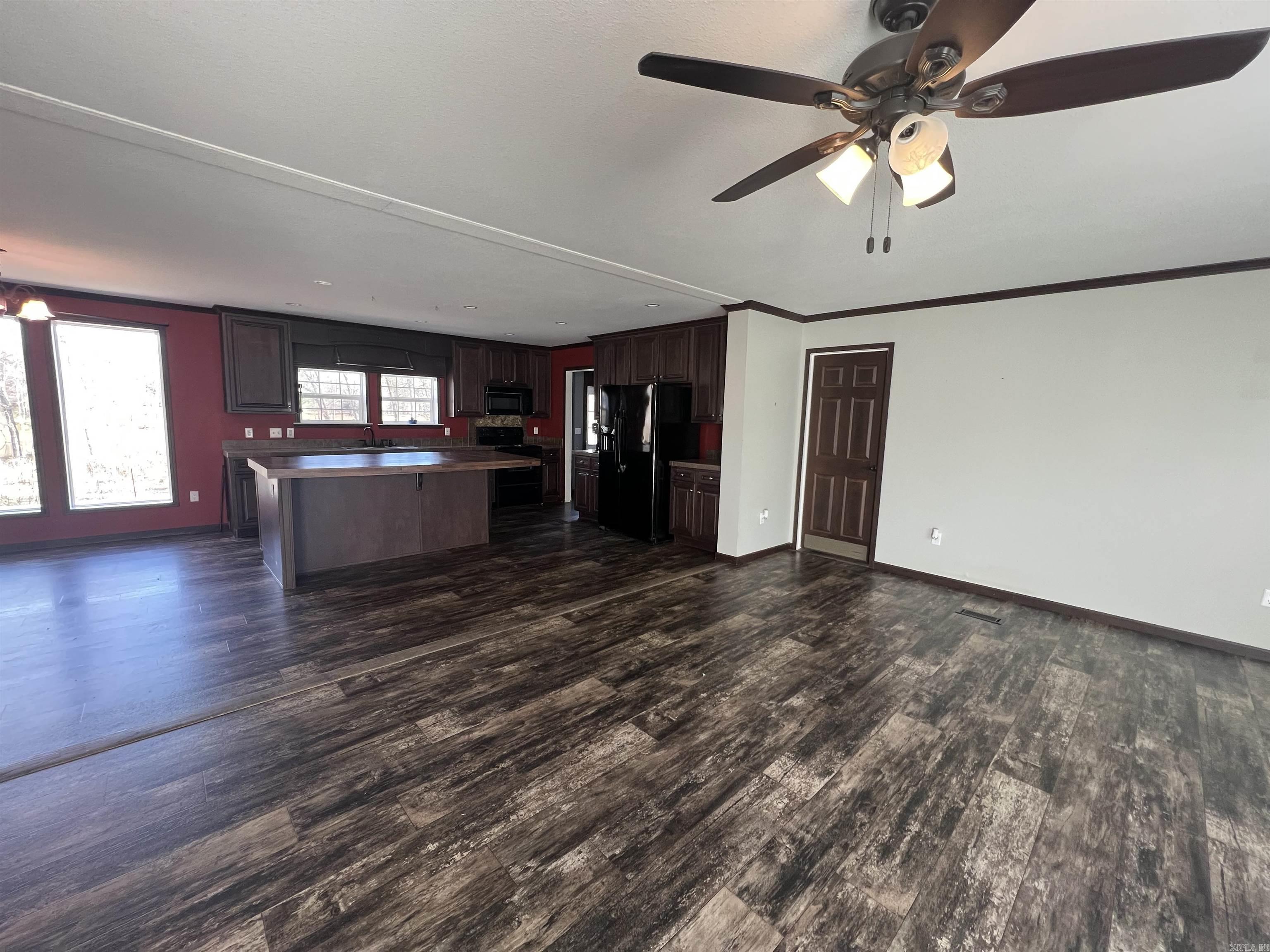 TORRO PARK - Residential