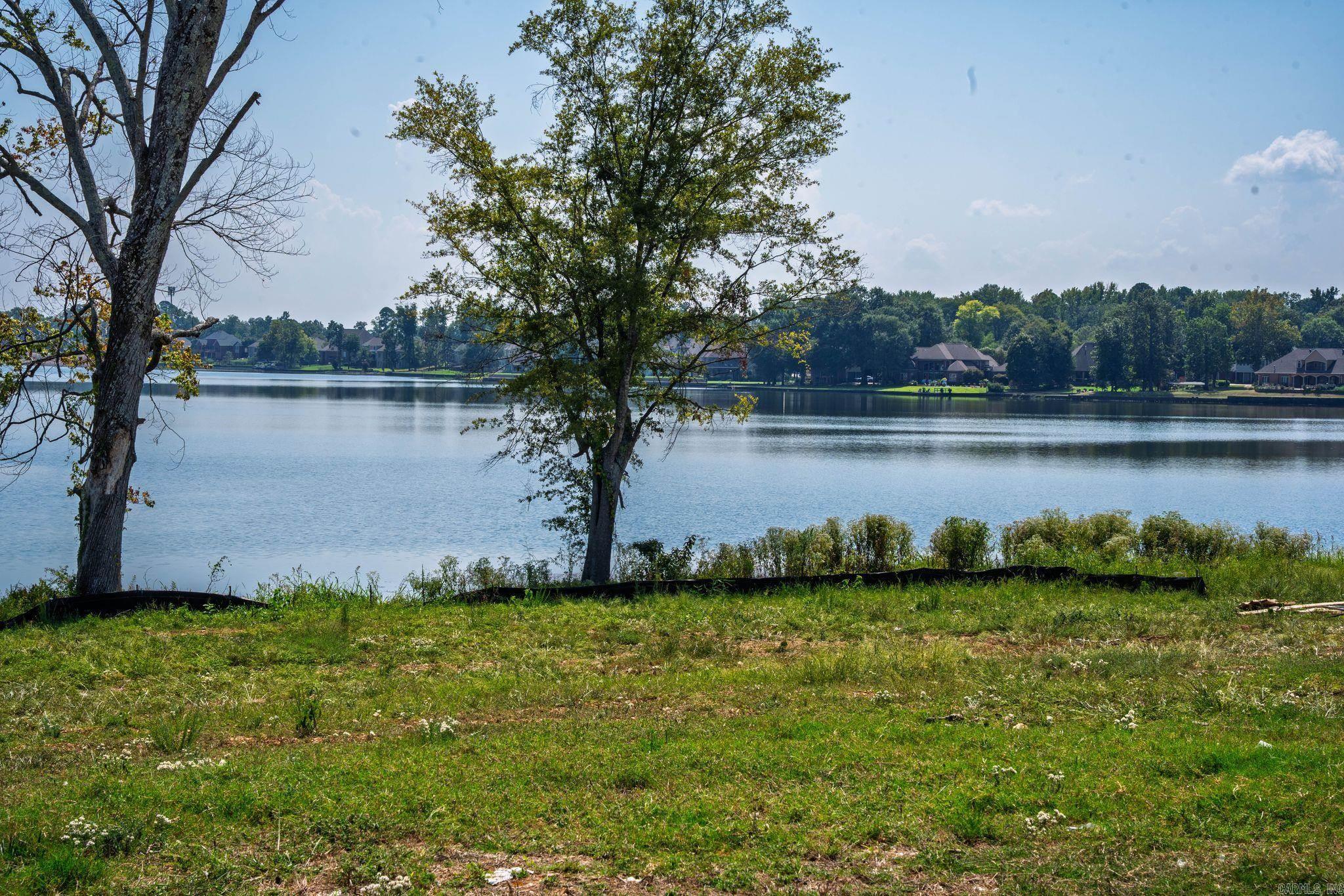 Severn Landing @ Hurricane Lake - Land
