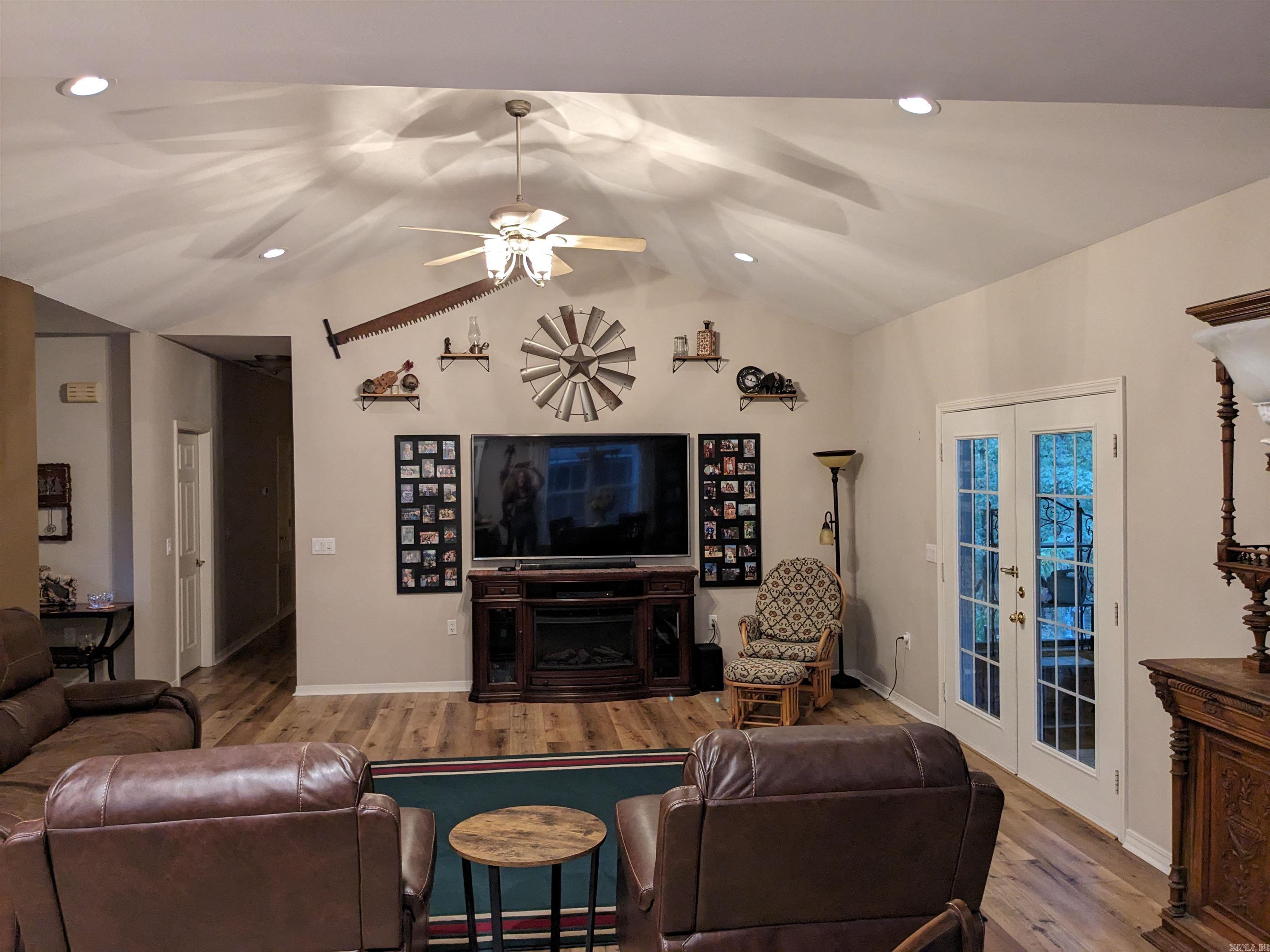 FOX RUN VILLAGE - Residential