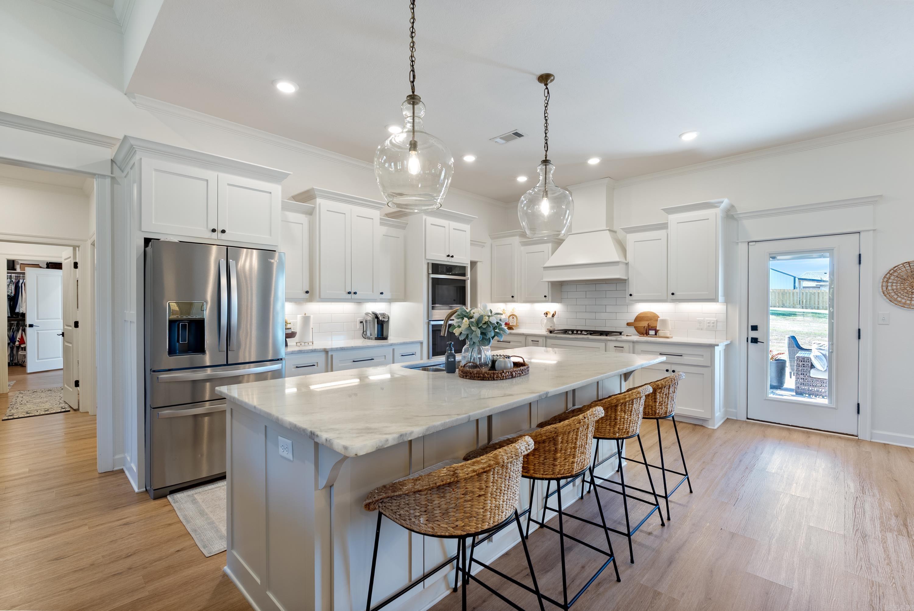 SOUTHERN MANOR - Residential