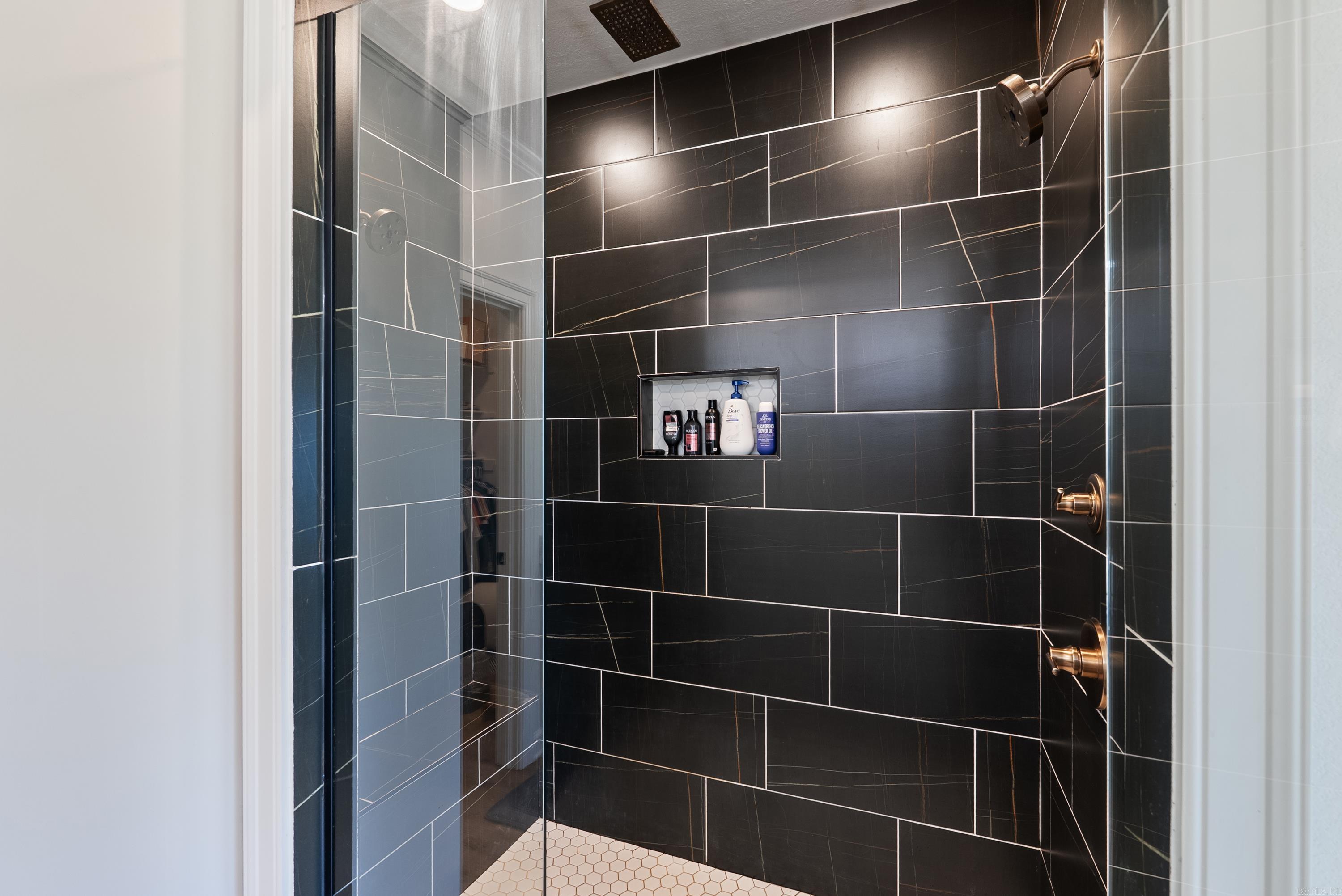 SOUTHERN MANOR - Residential