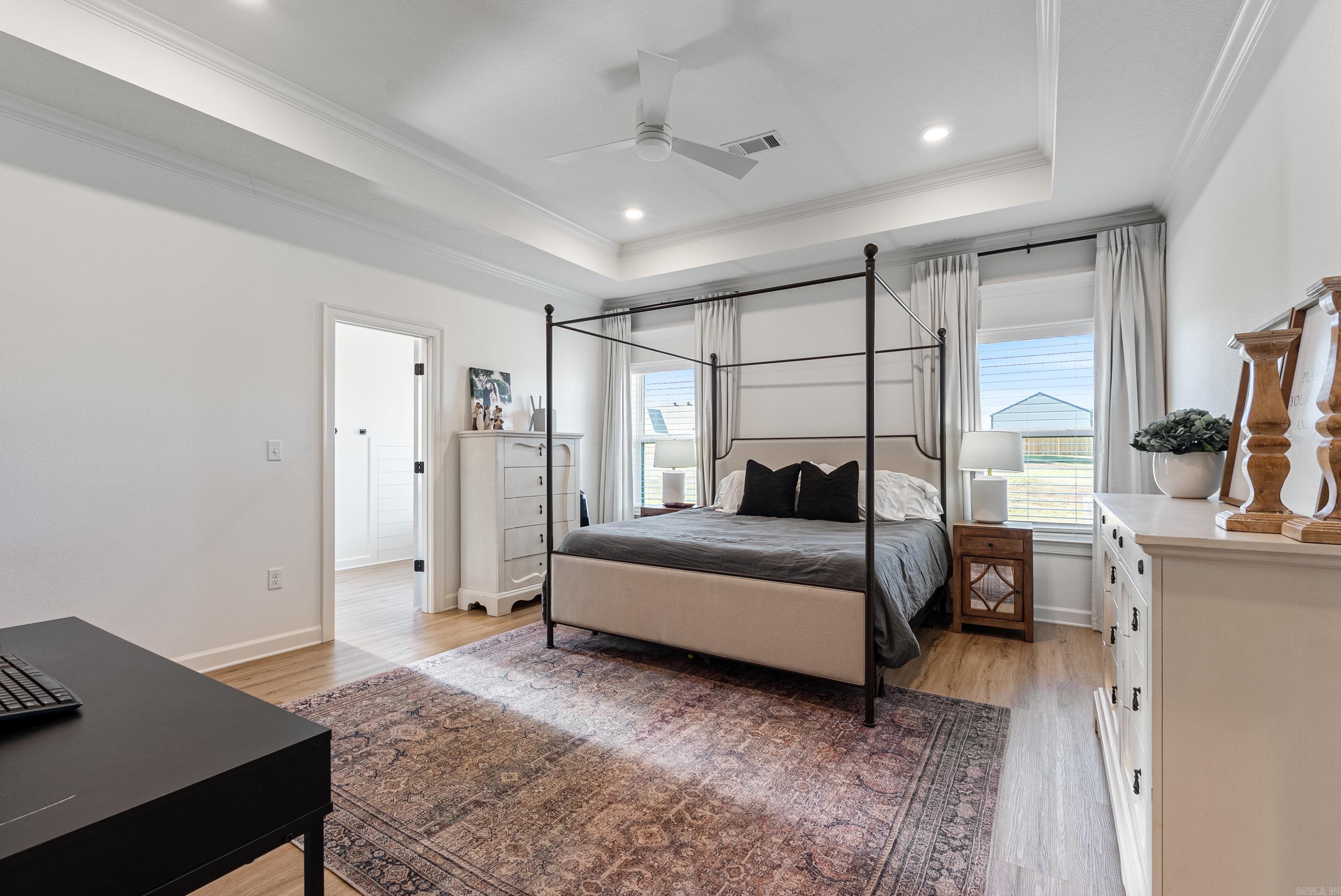 SOUTHERN MANOR - Residential