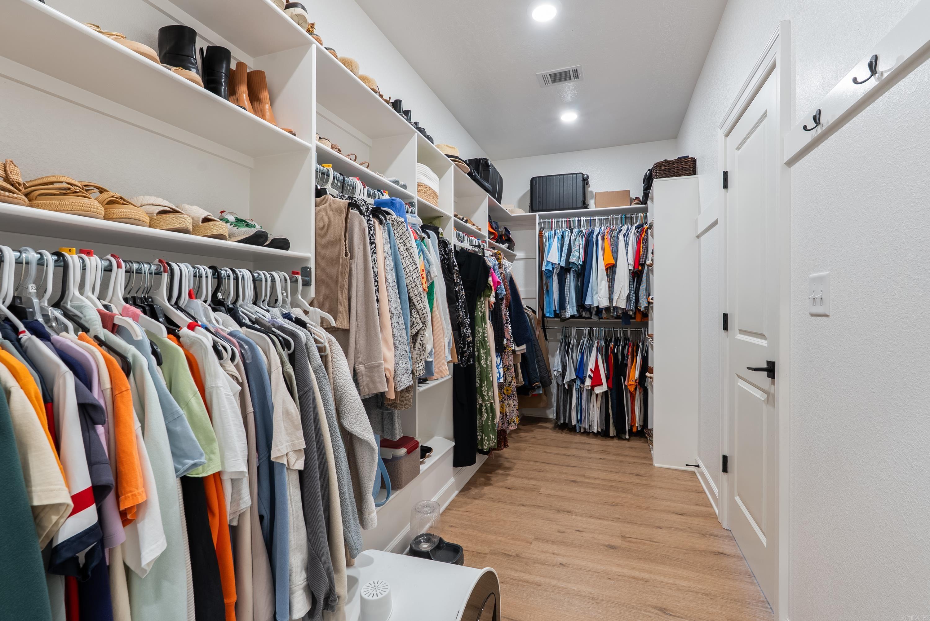 SOUTHERN MANOR - Residential