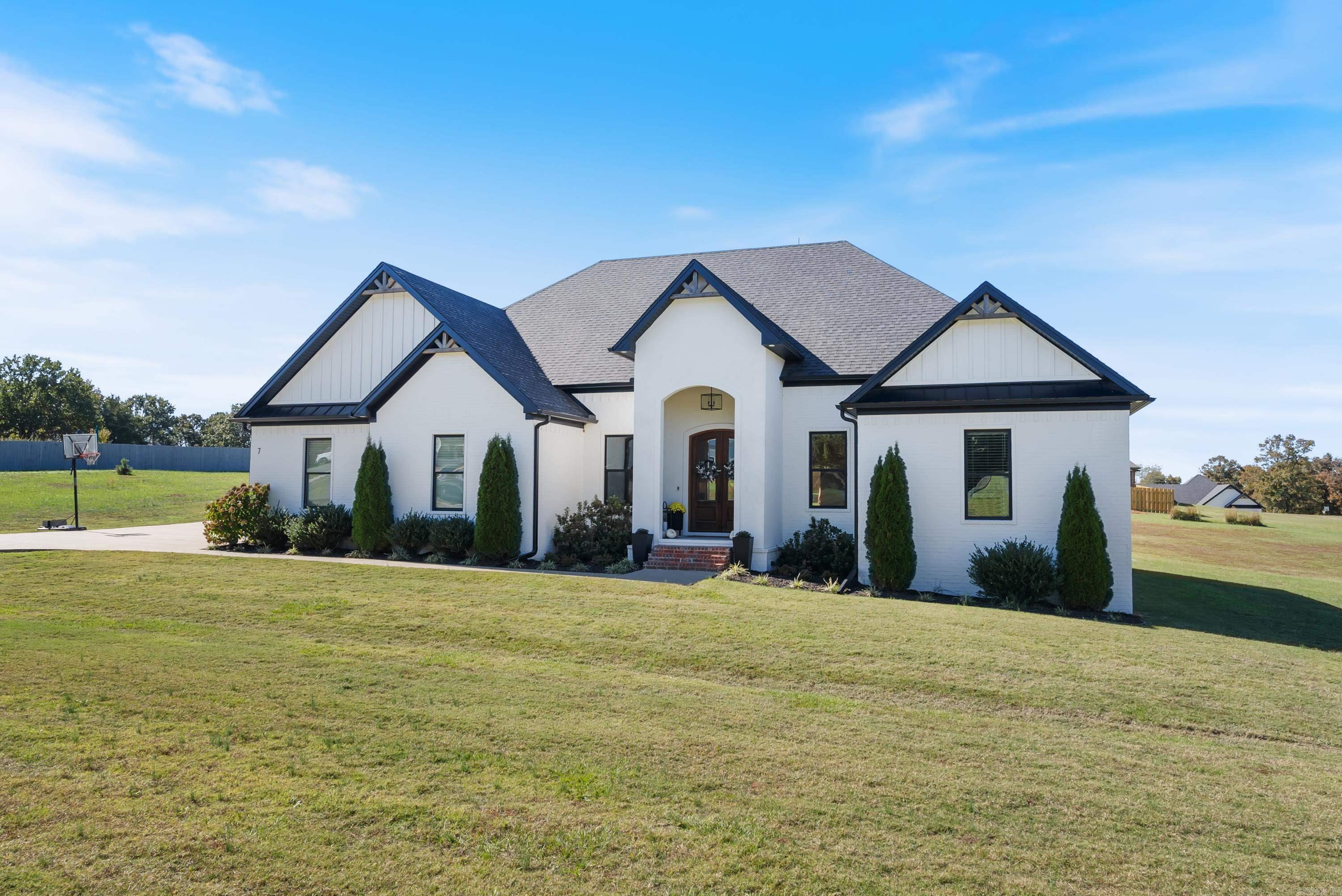 SOUTHERN MANOR - Residential