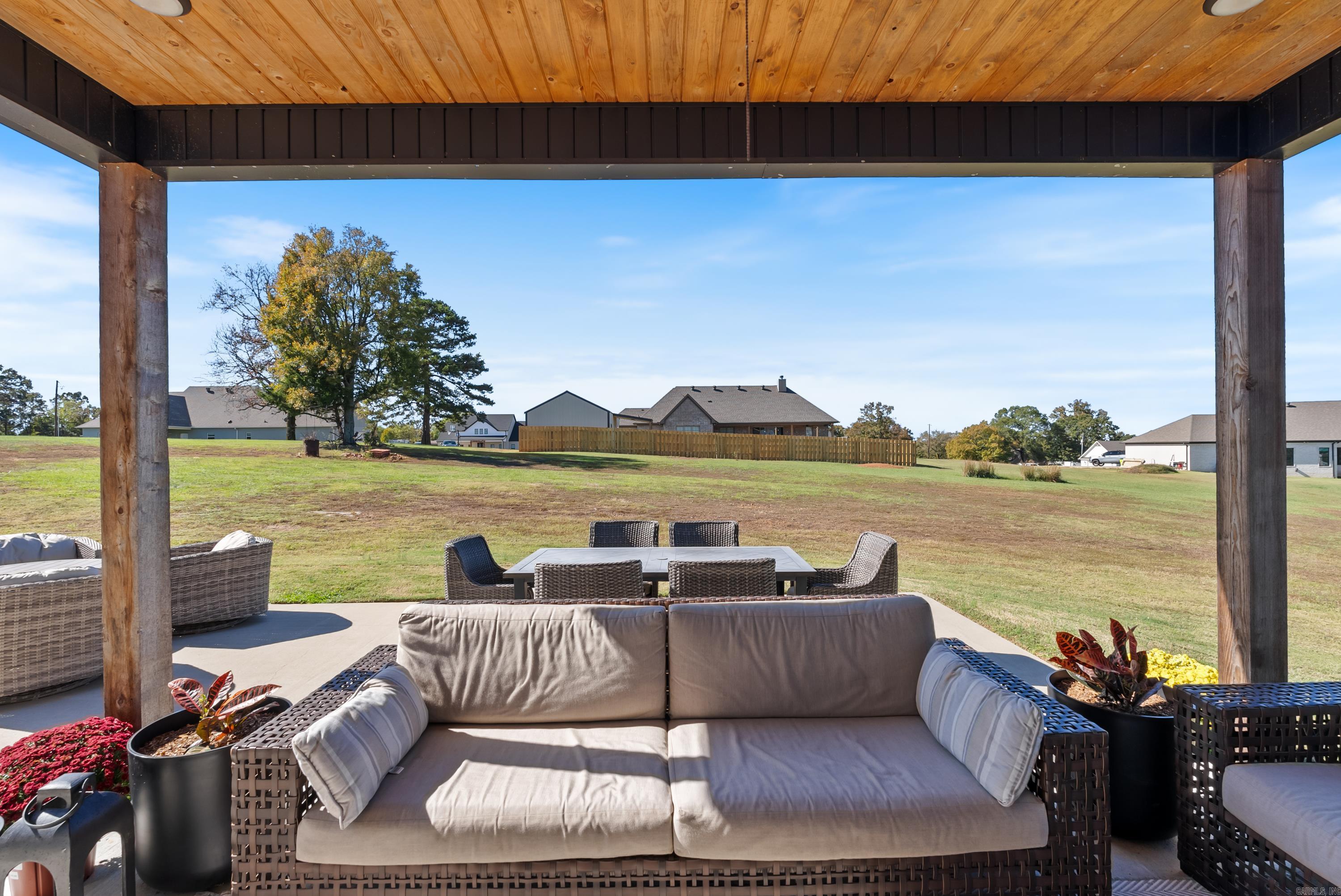 SOUTHERN MANOR - Residential