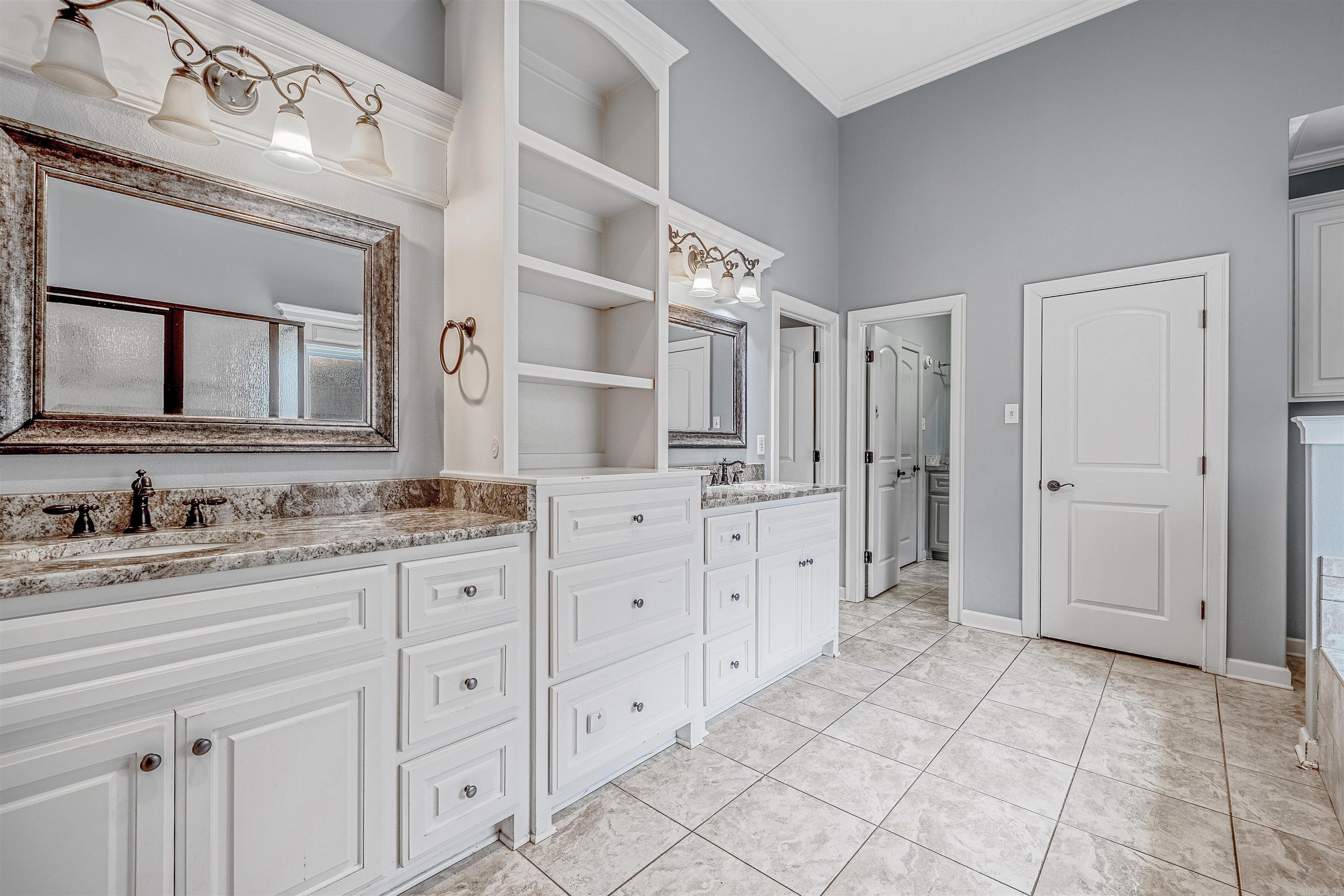 FOREST VALLEY - Residential