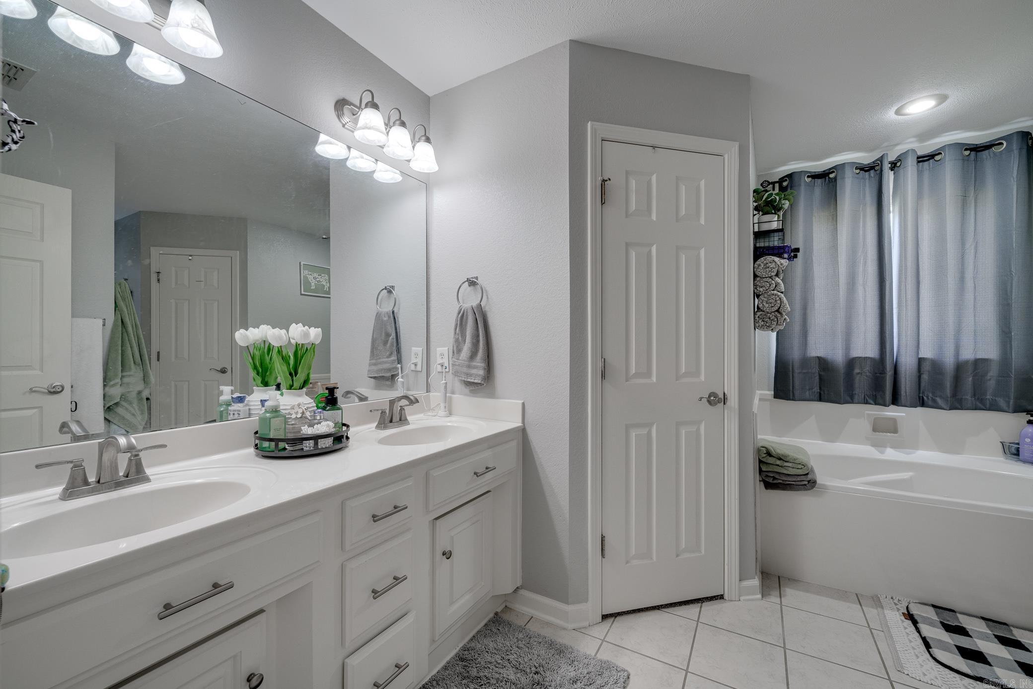 HILLTOP ADDITION - Residential