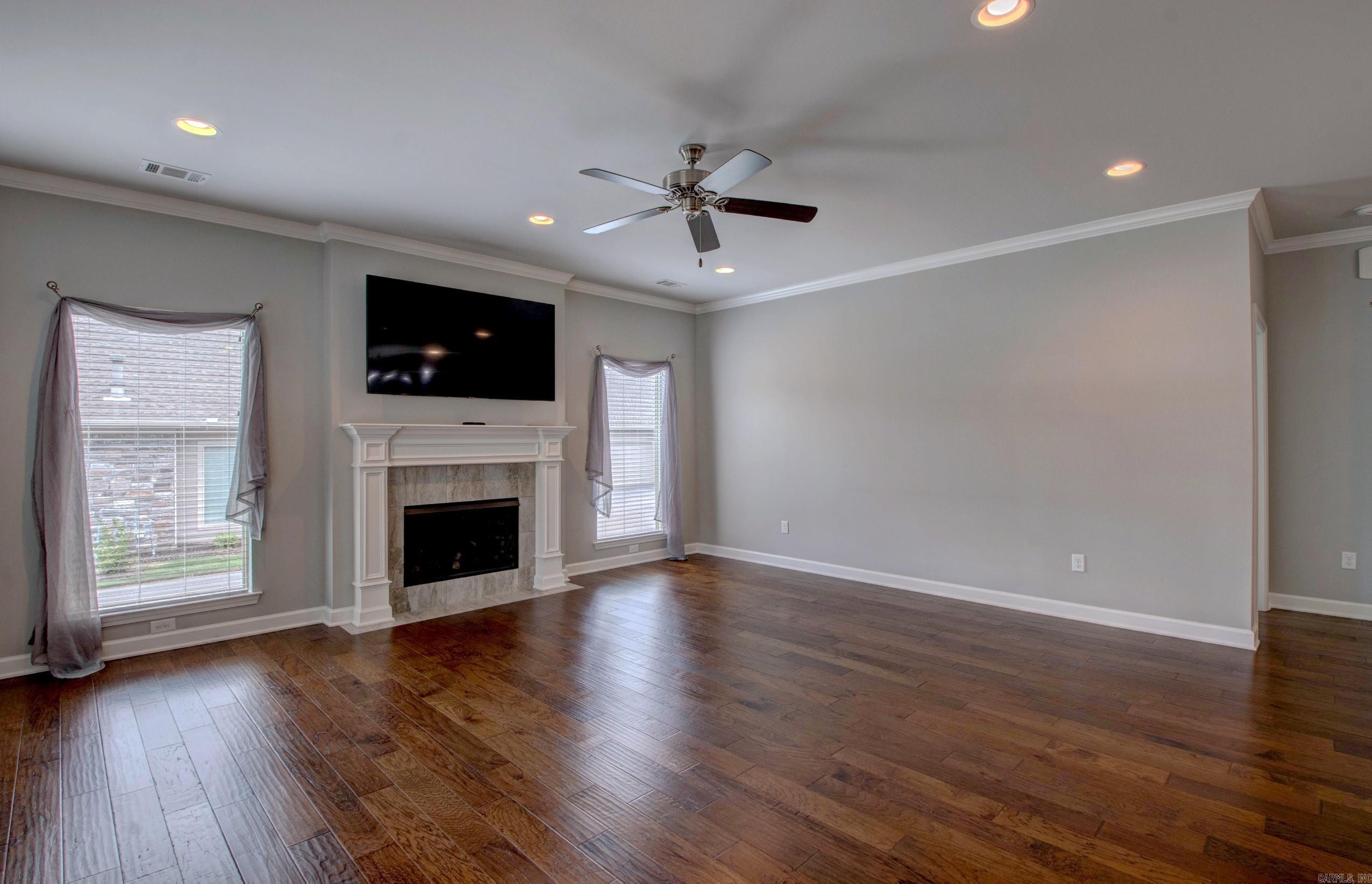 MOUNTAIN TERRACE ESTATES TOWNHOM - Residential