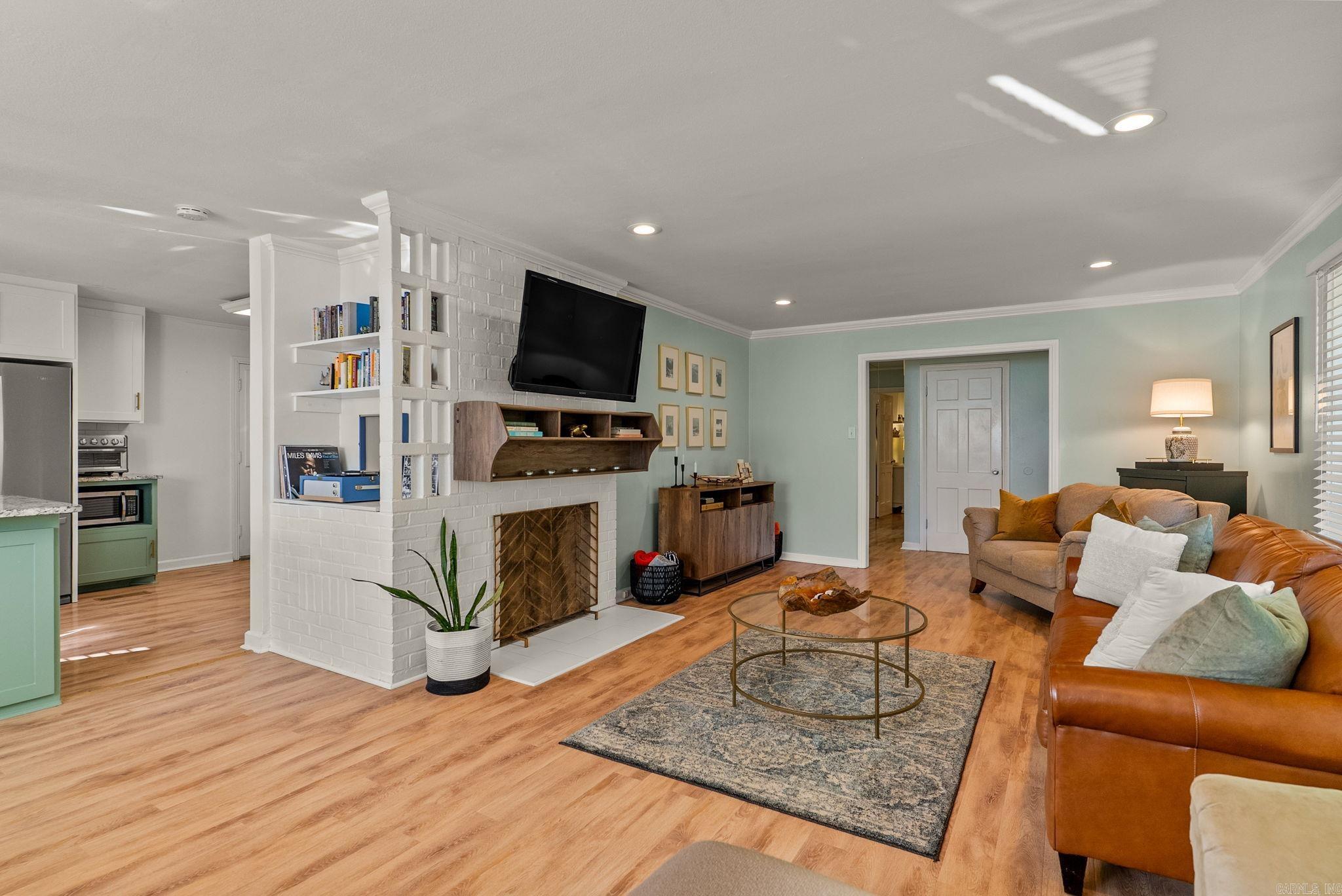 PASCHAL HEIGHTS - Residential
