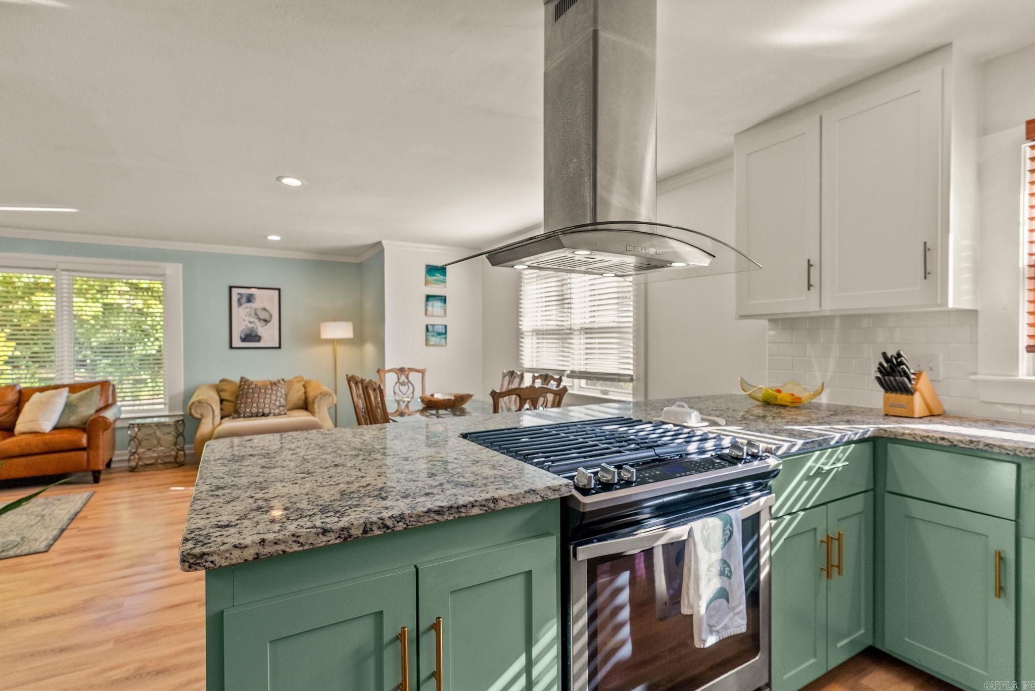 PASCHAL HEIGHTS - Residential