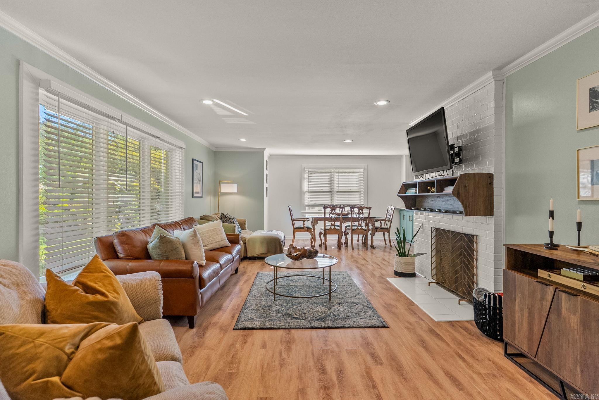 PASCHAL HEIGHTS - Residential