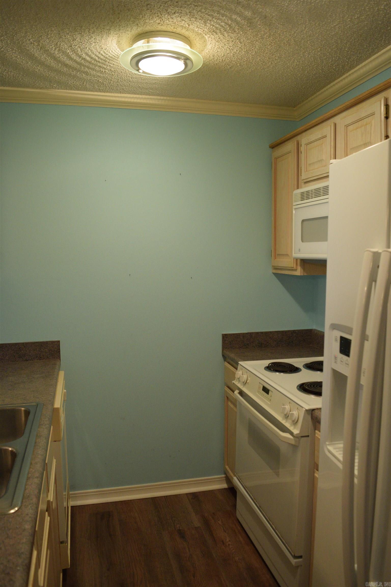 Lakewood Hills Condo - Residential