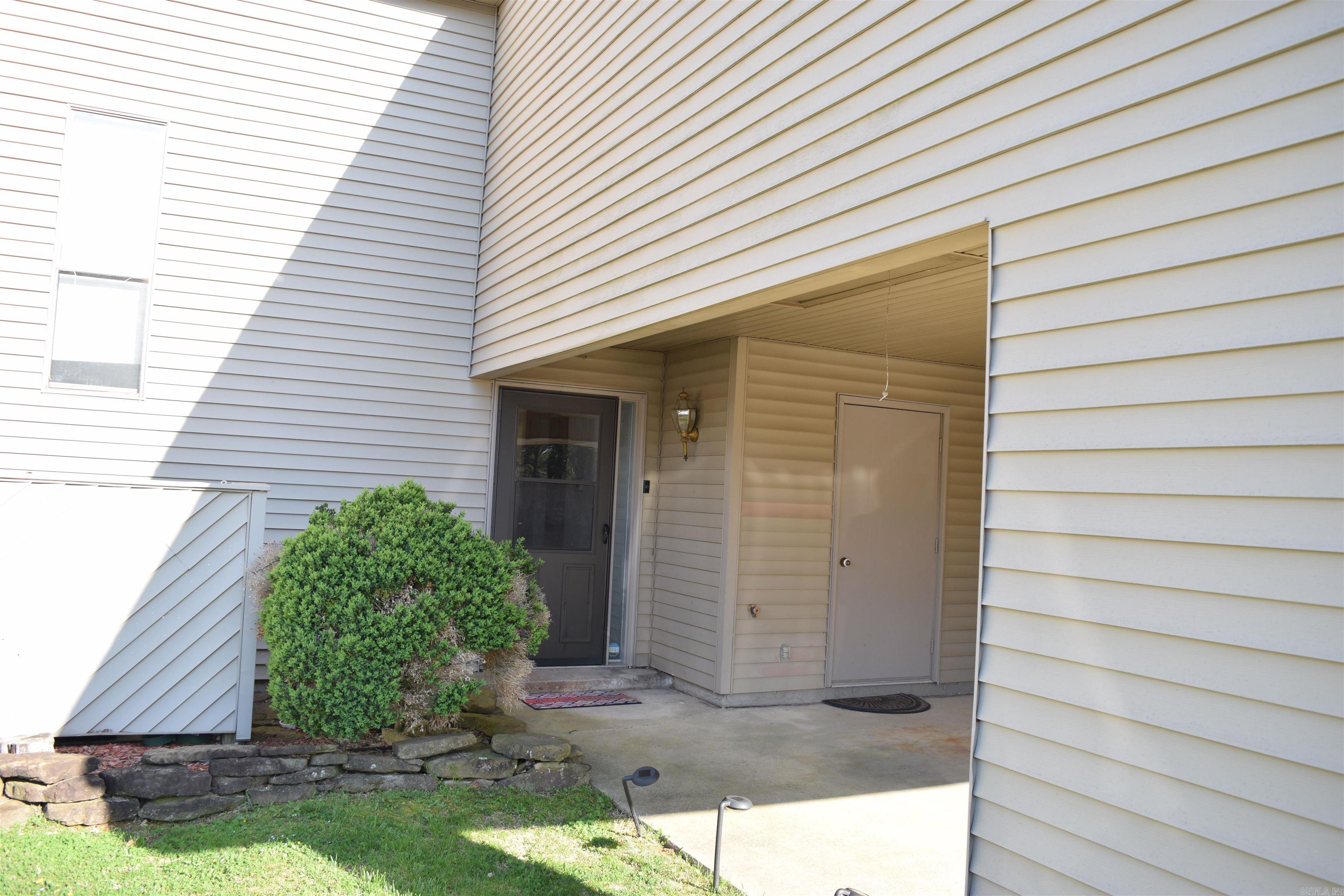 Lakewood Hills Condo - Residential