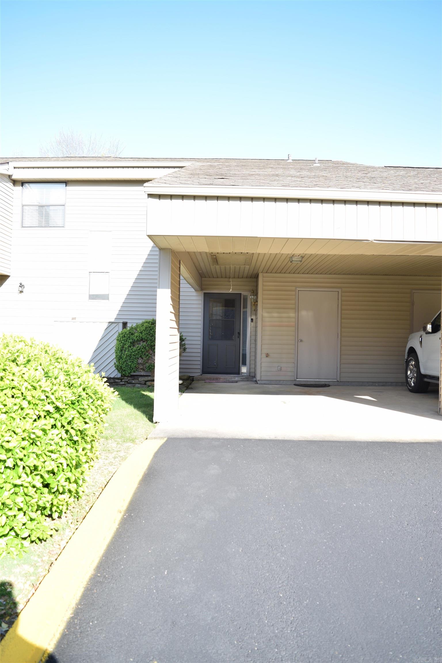 Lakewood Hills Condo - Residential