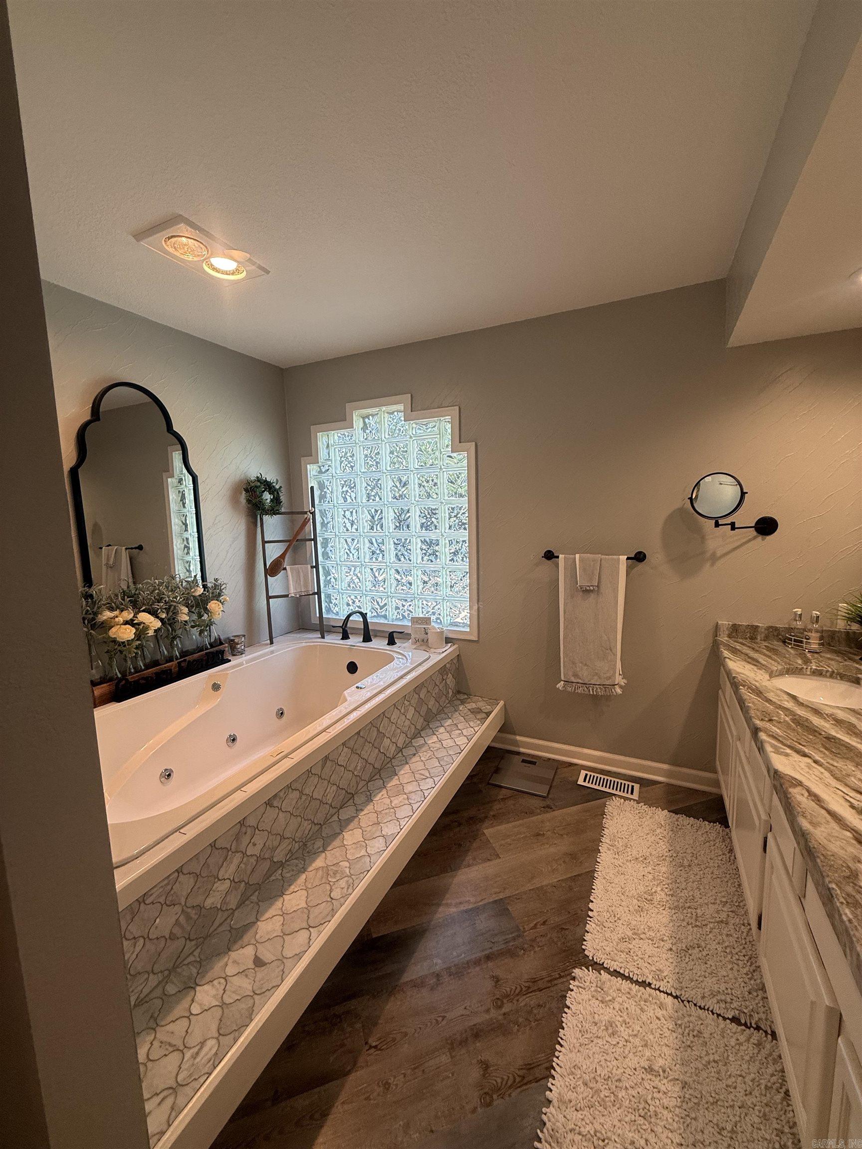 Long Beach - Residential