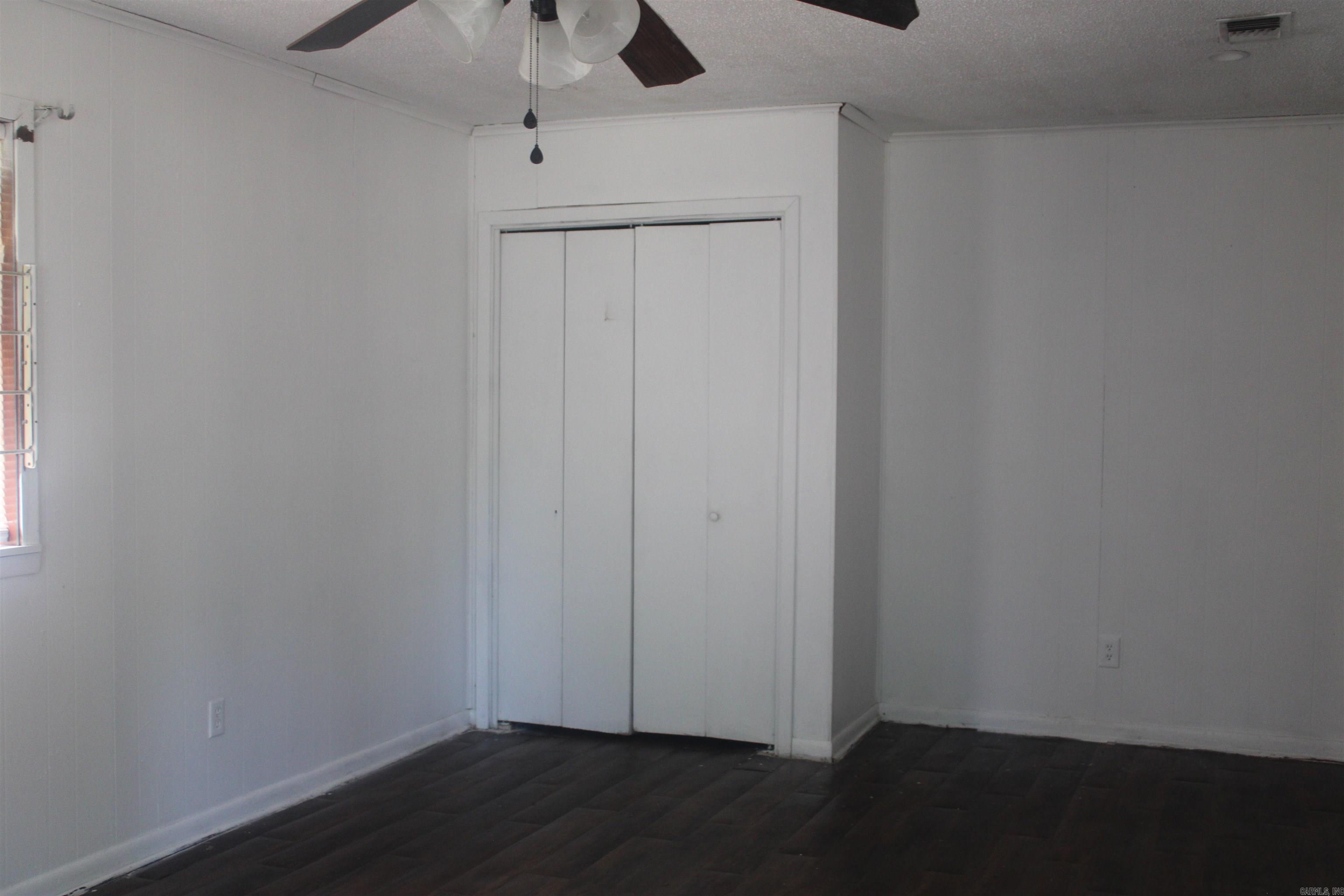 LINCOLN PARK ADD - Residential