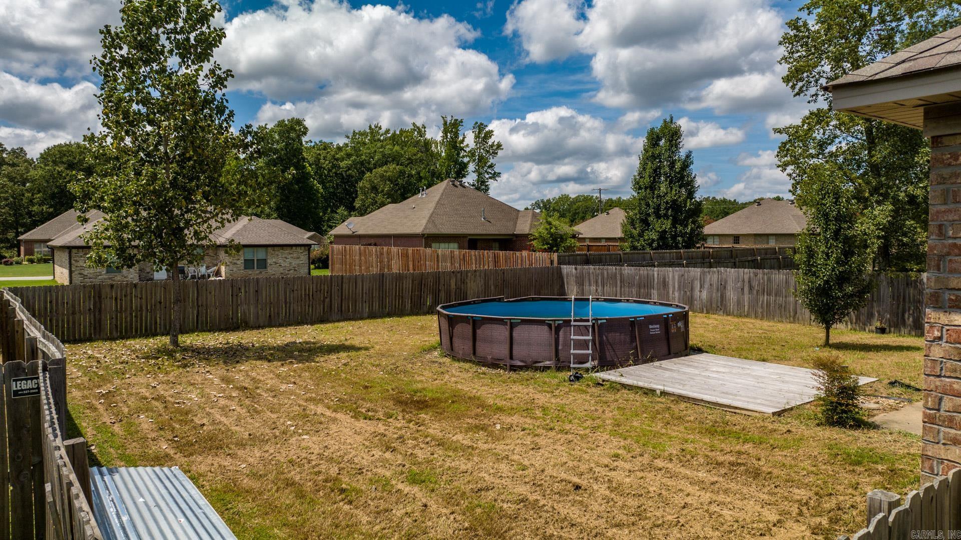 SAGEBRUSH COVE - Residential