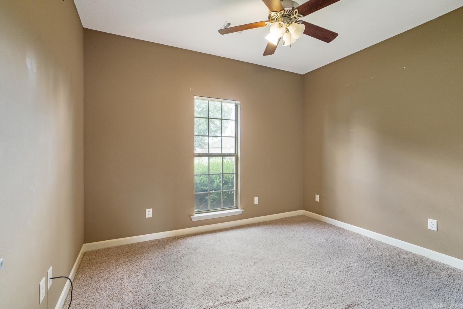 SAGEBRUSH COVE - Residential