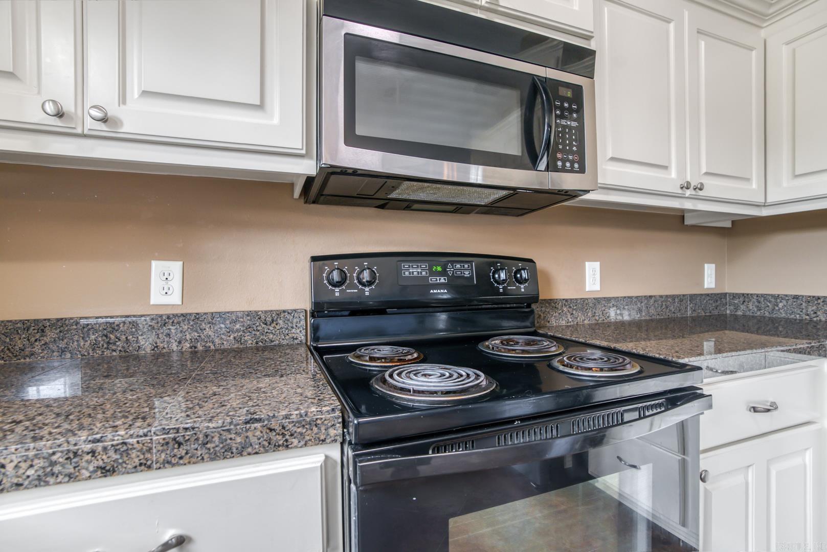 SAGEBRUSH COVE - Residential