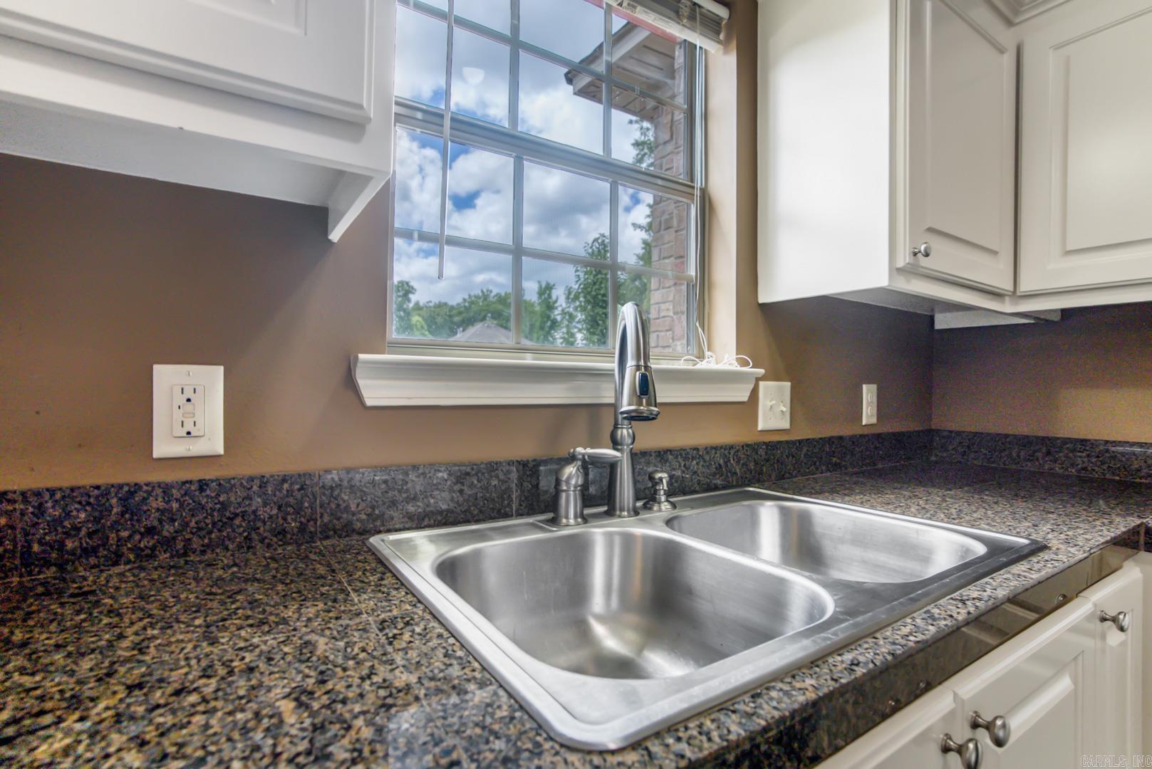 SAGEBRUSH COVE - Residential