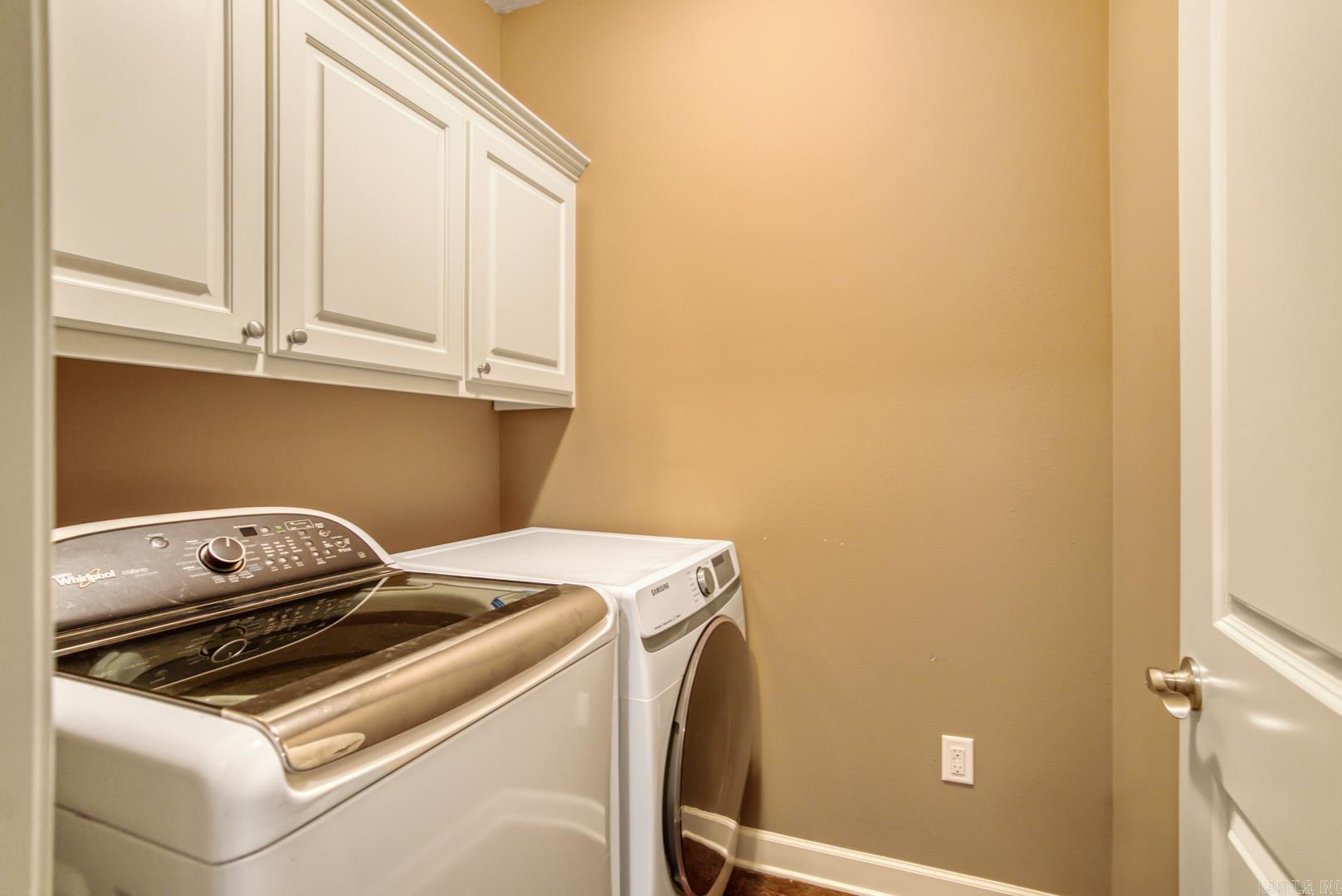 SAGEBRUSH COVE - Residential