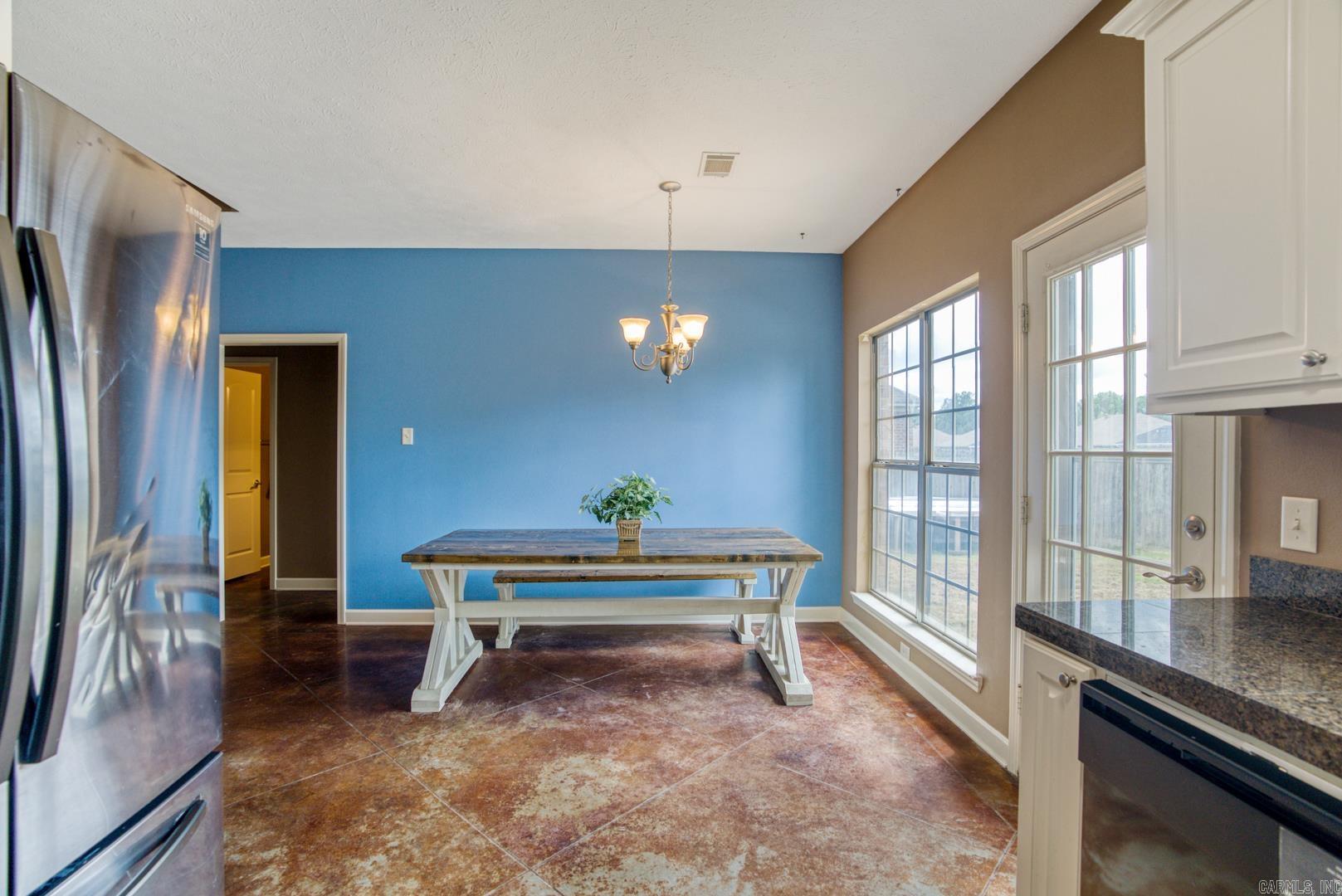 SAGEBRUSH COVE - Residential