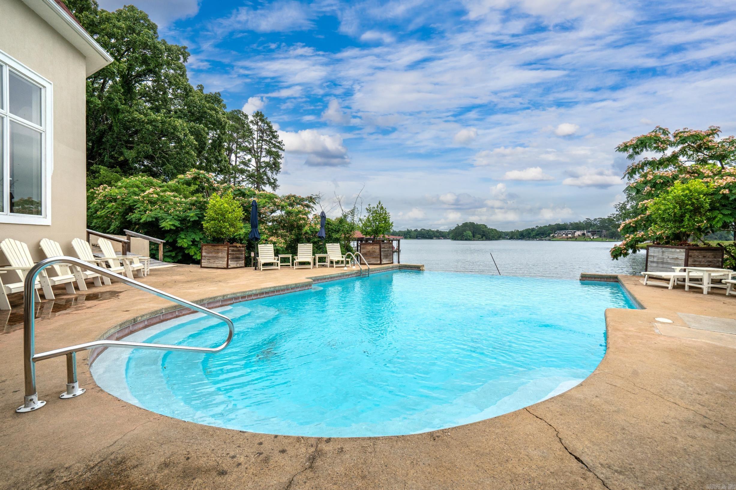 Lake View - Residential