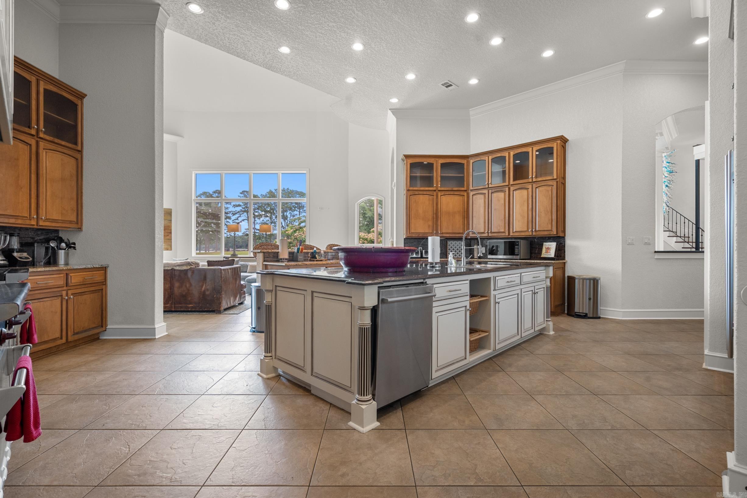 Lake View - Residential