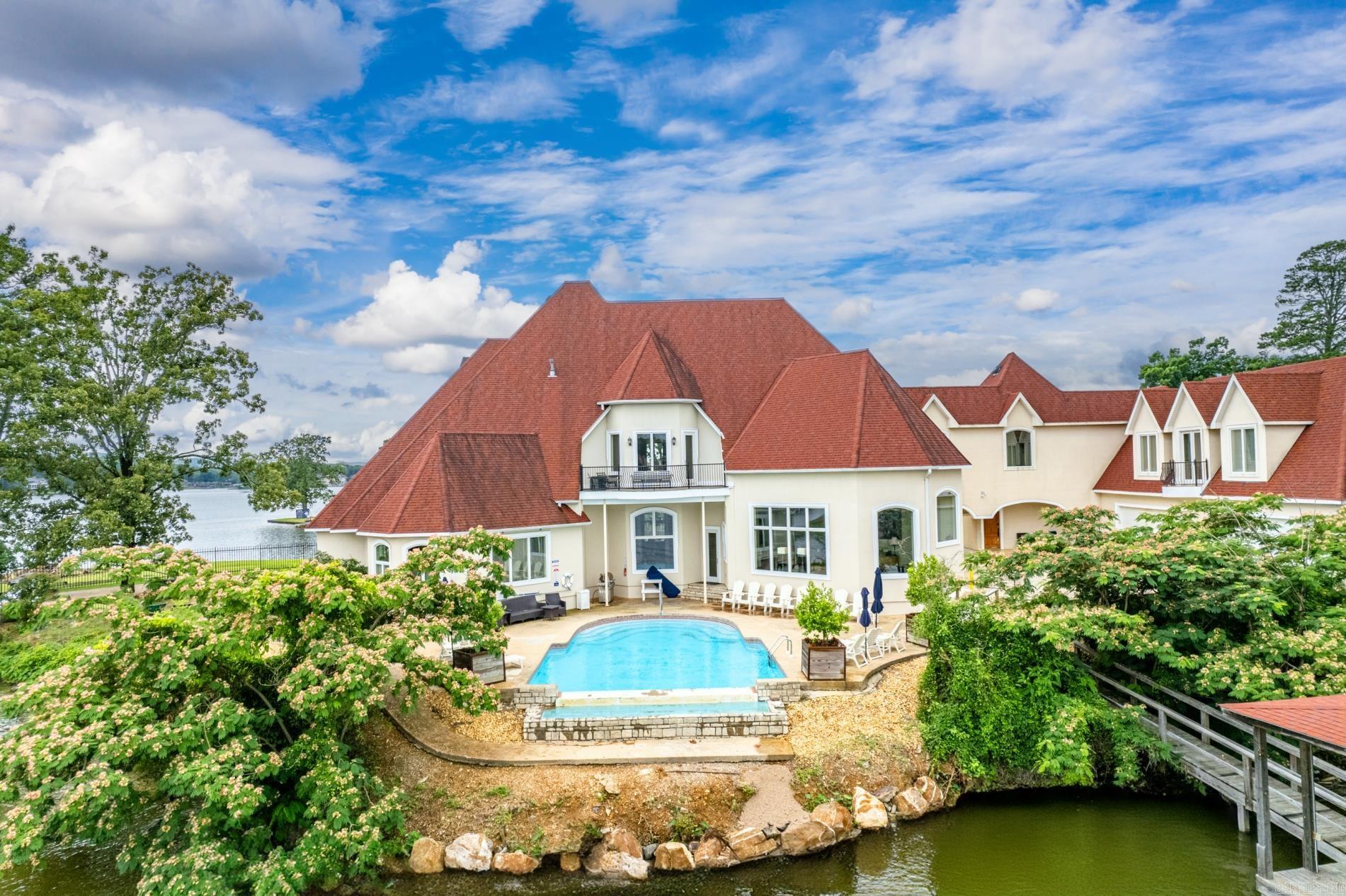 Lake View - Residential
