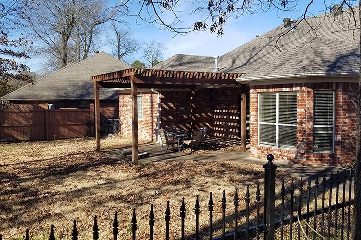 COUNTRY CLUB OF ARK THE - Residential Lease