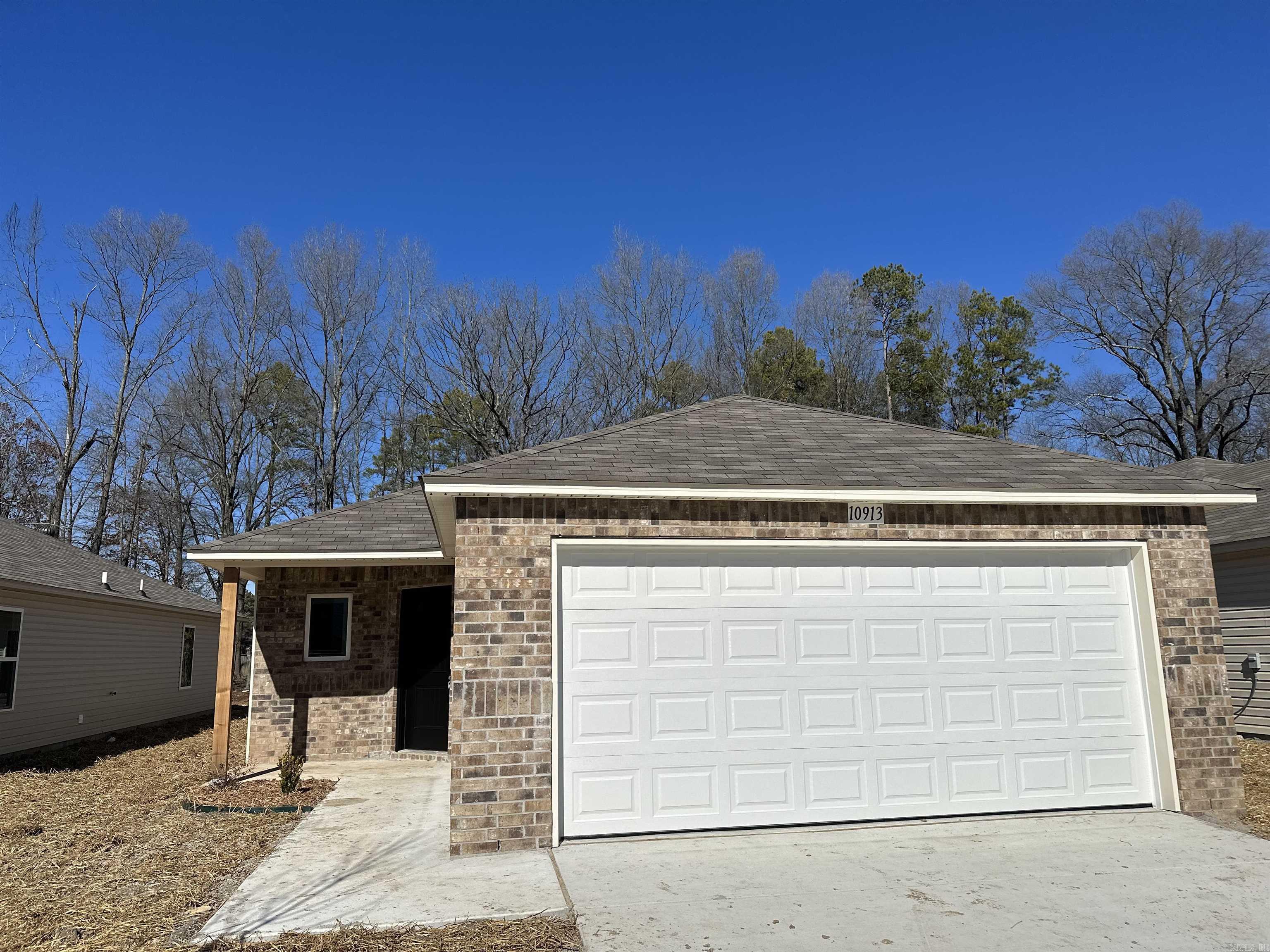 COUNTRY CLUB OF ARK THE - Residential