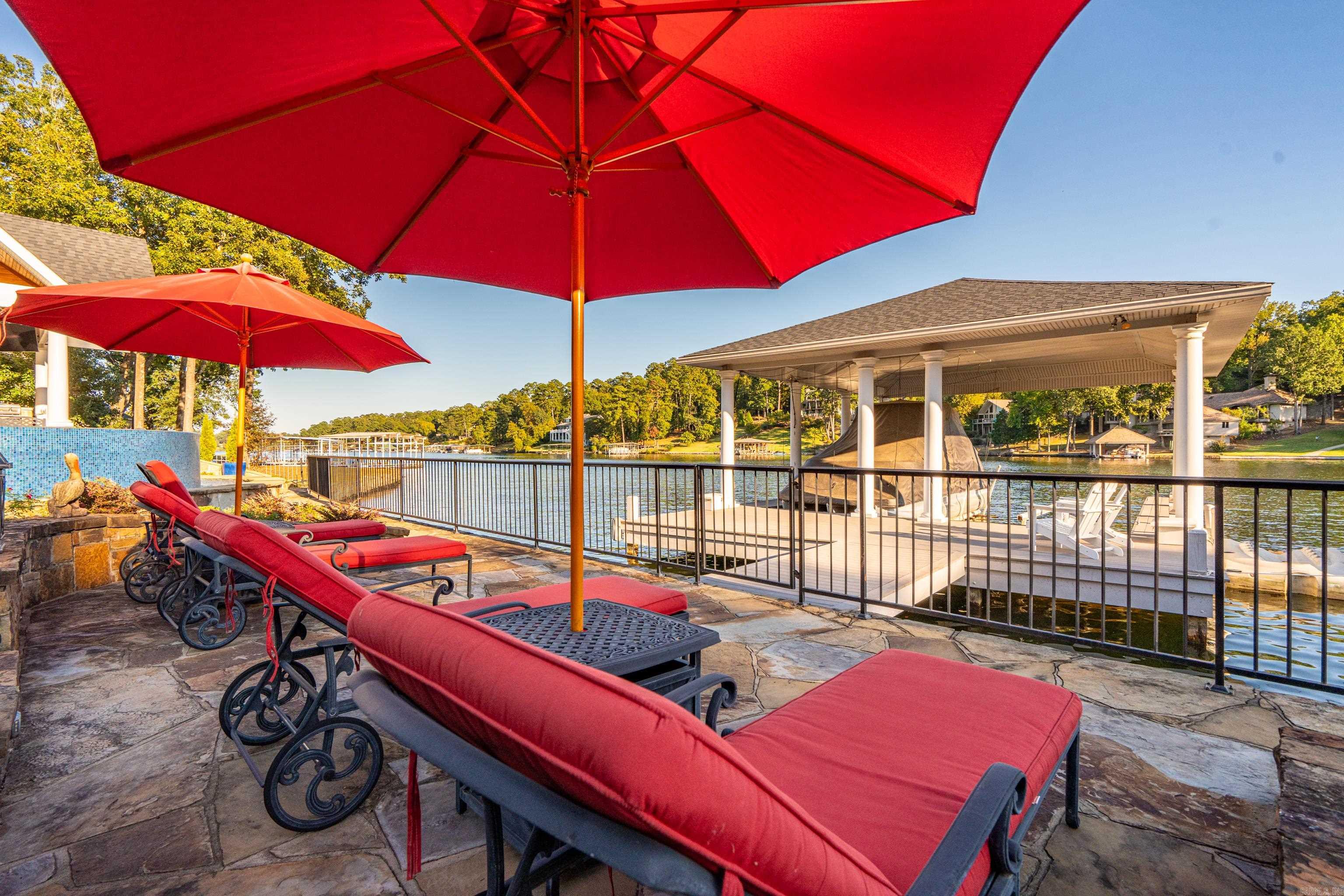 DRIFTWOOD POINT - Residential