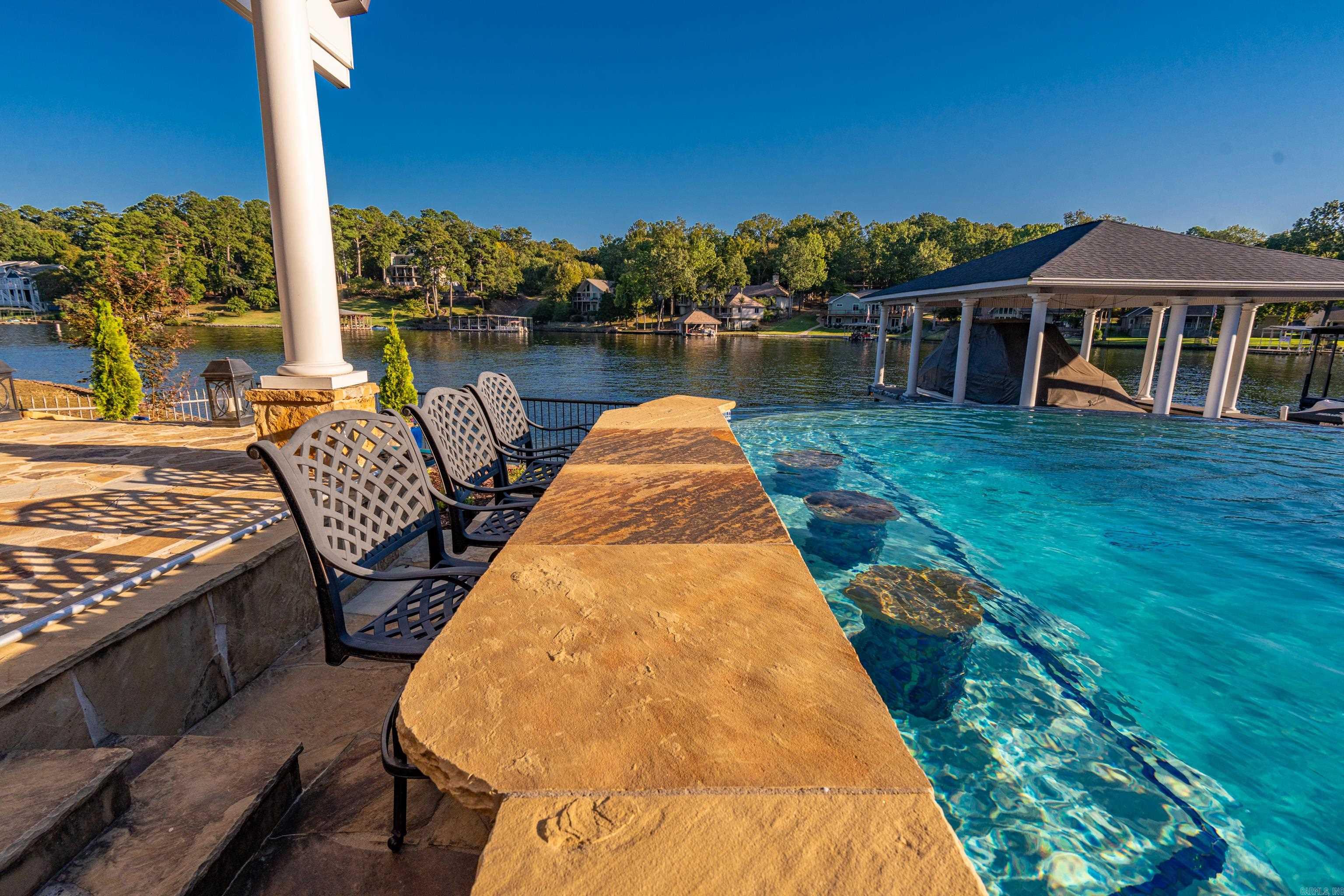 DRIFTWOOD POINT - Residential