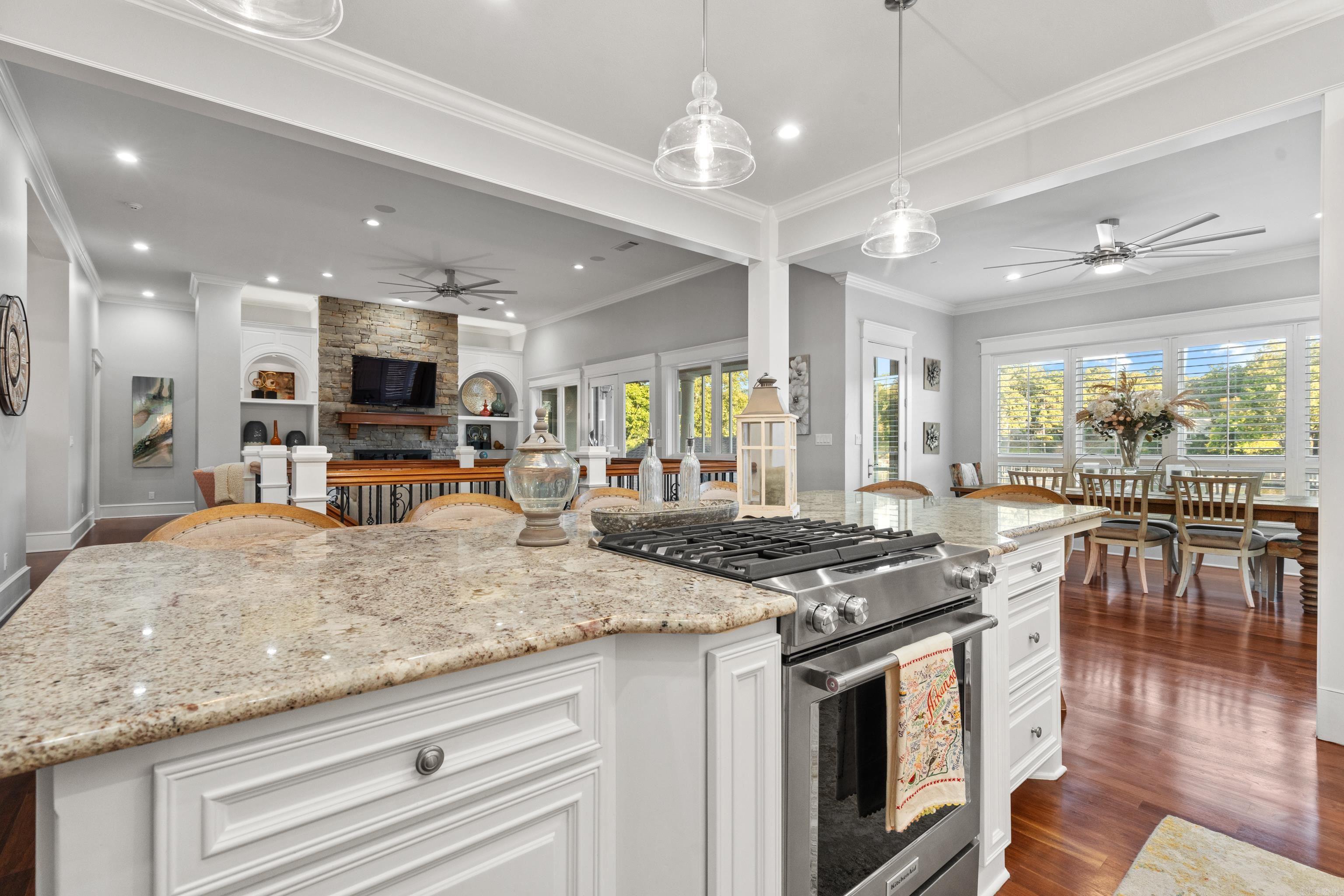 DRIFTWOOD POINT - Residential