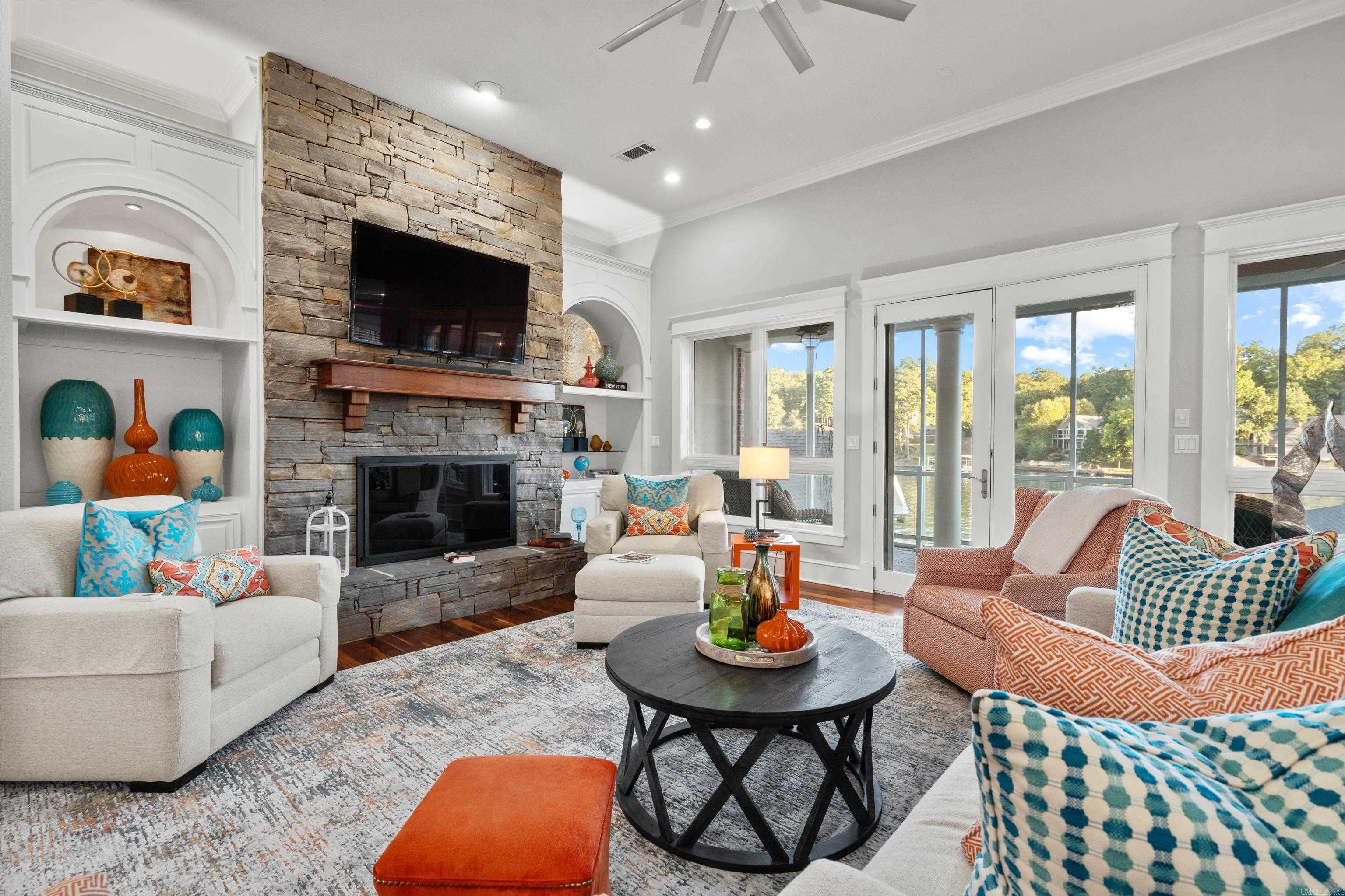 DRIFTWOOD POINT - Residential