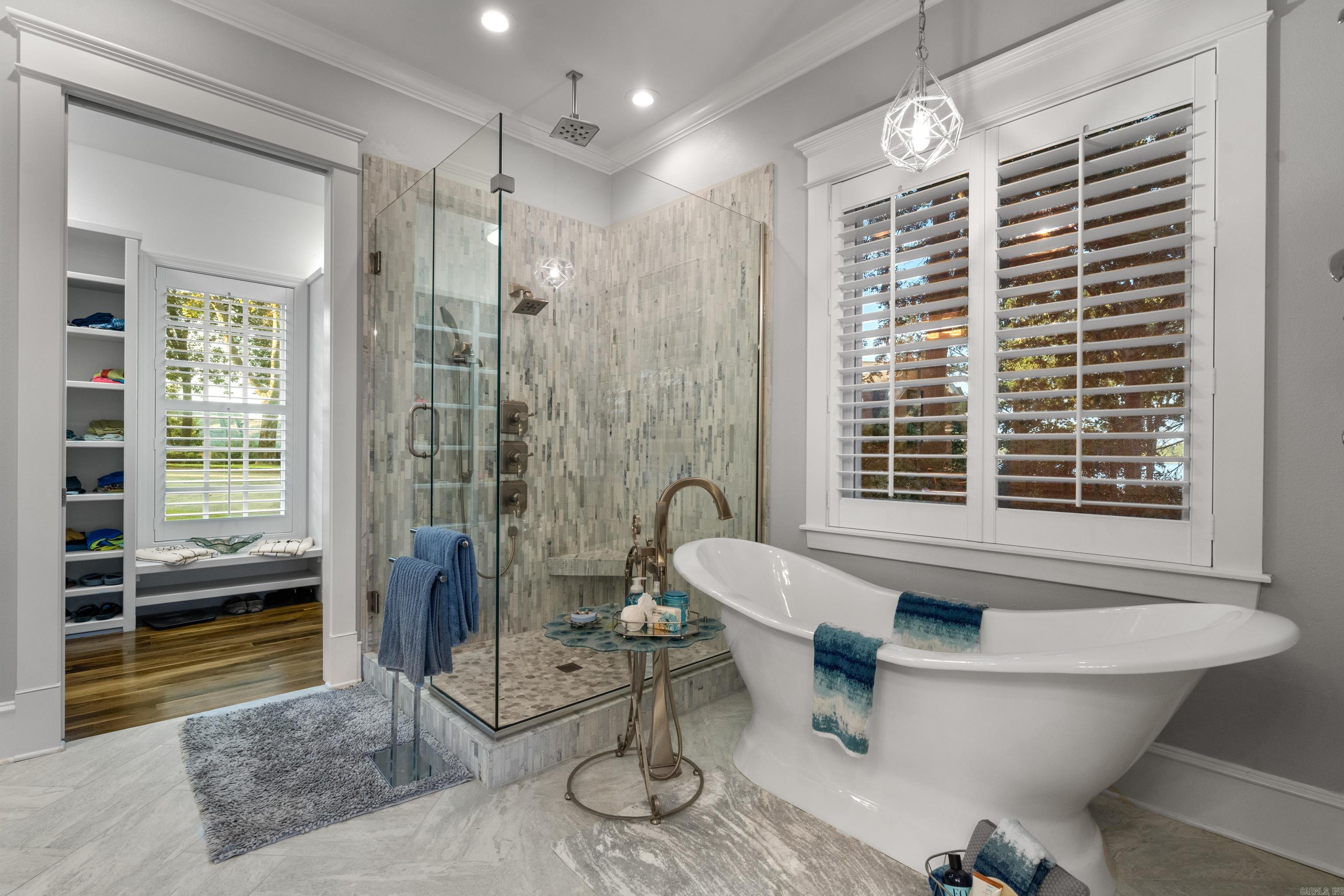 DRIFTWOOD POINT - Residential