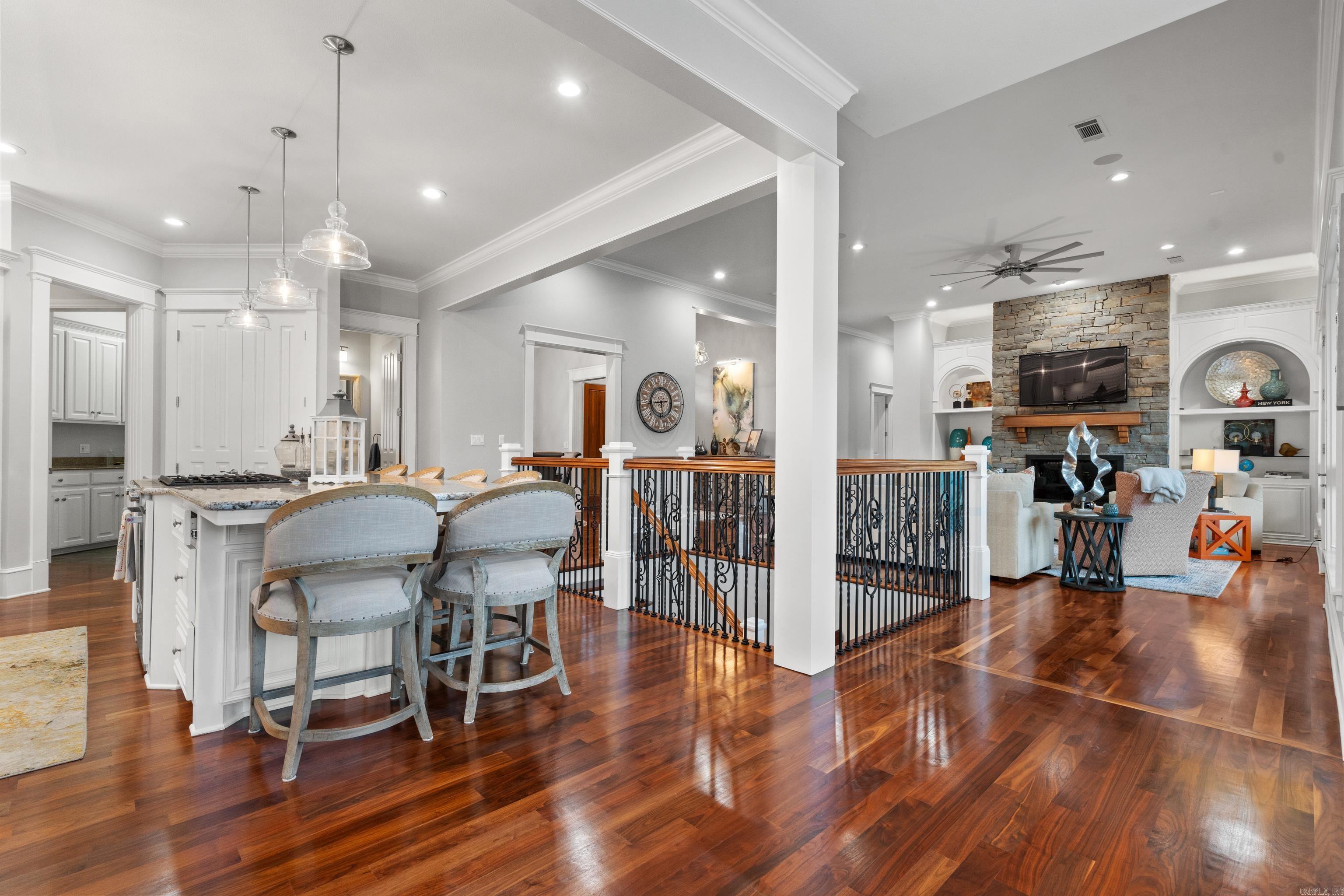 DRIFTWOOD POINT - Residential