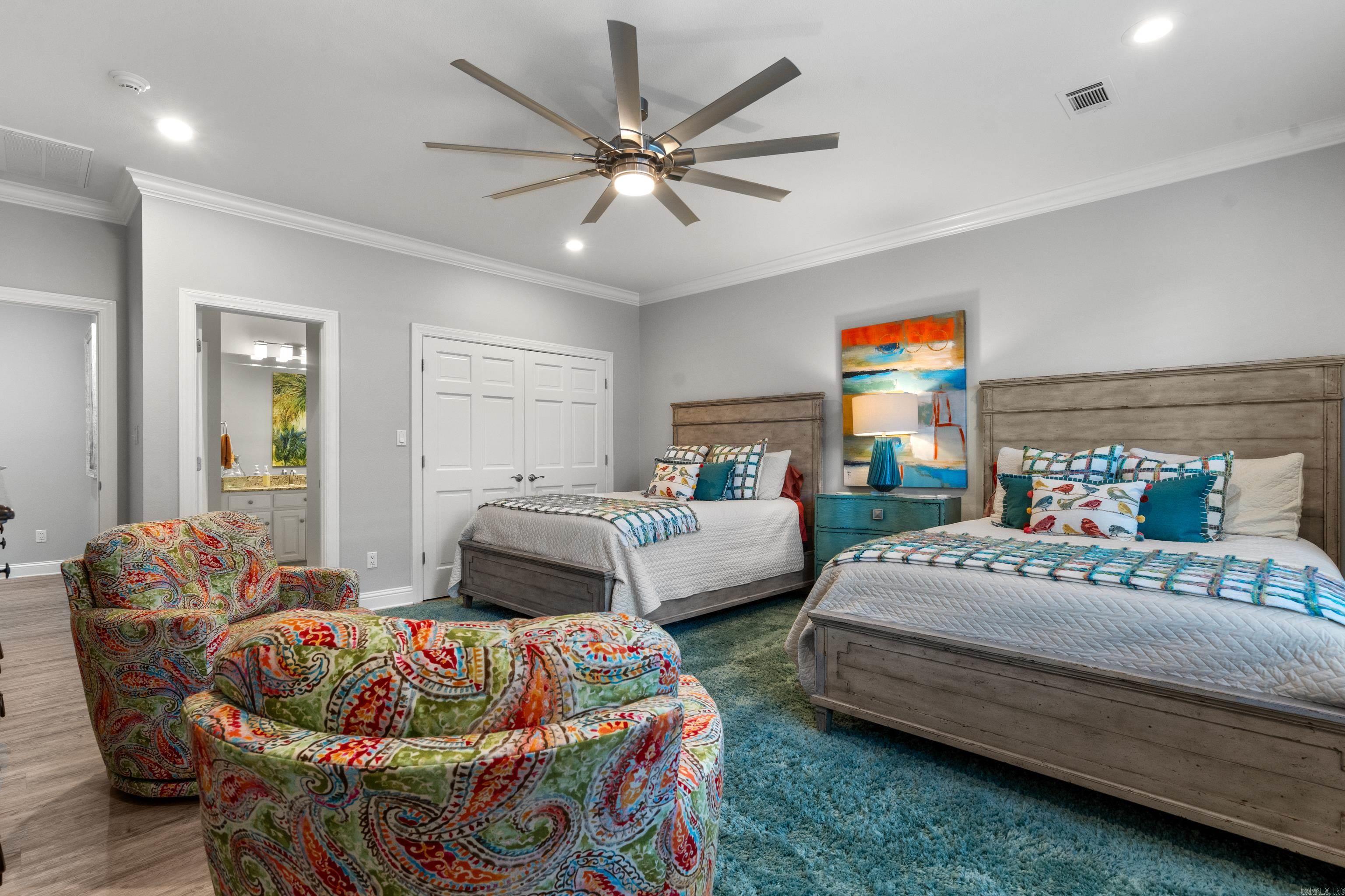 DRIFTWOOD POINT - Residential