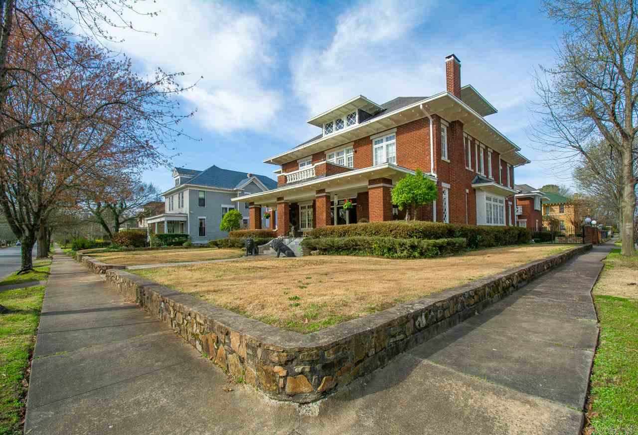 Weldon E Wrights - Residential