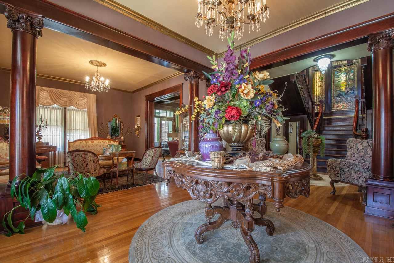 Weldon E Wrights - Residential