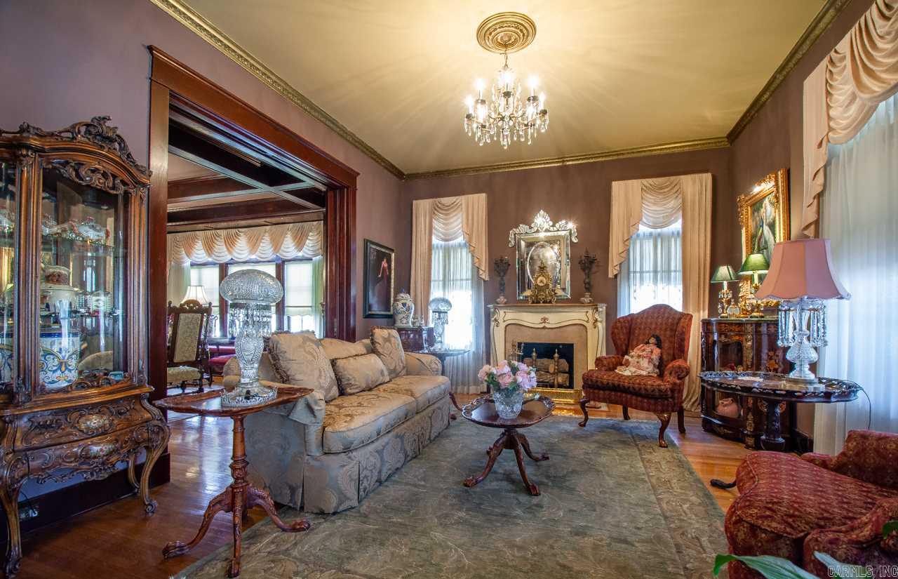 Weldon E Wrights - Residential