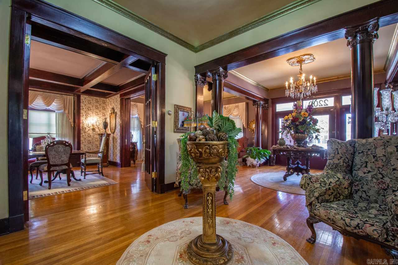 Weldon E Wrights - Residential